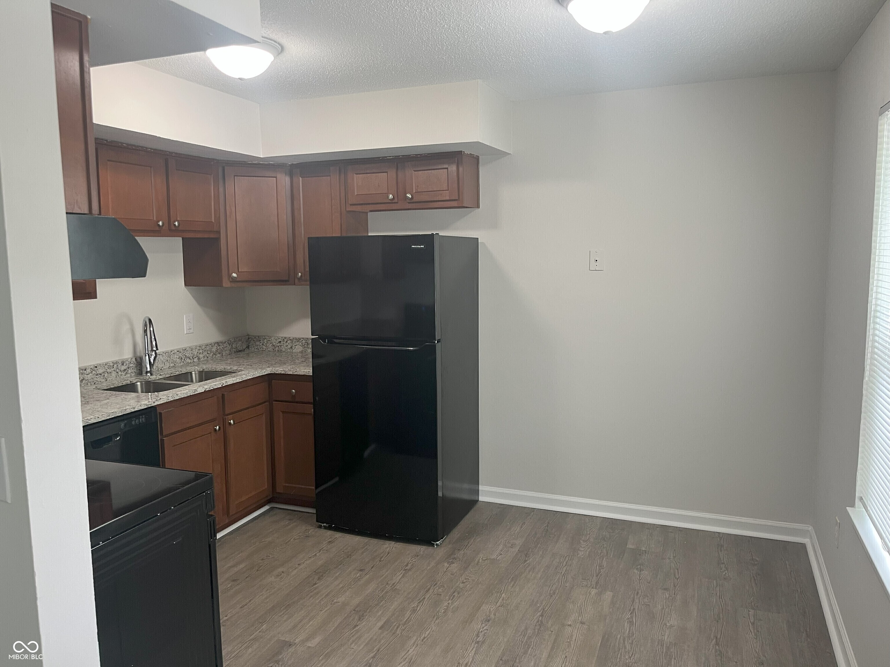 421 Lark Unit A Court
