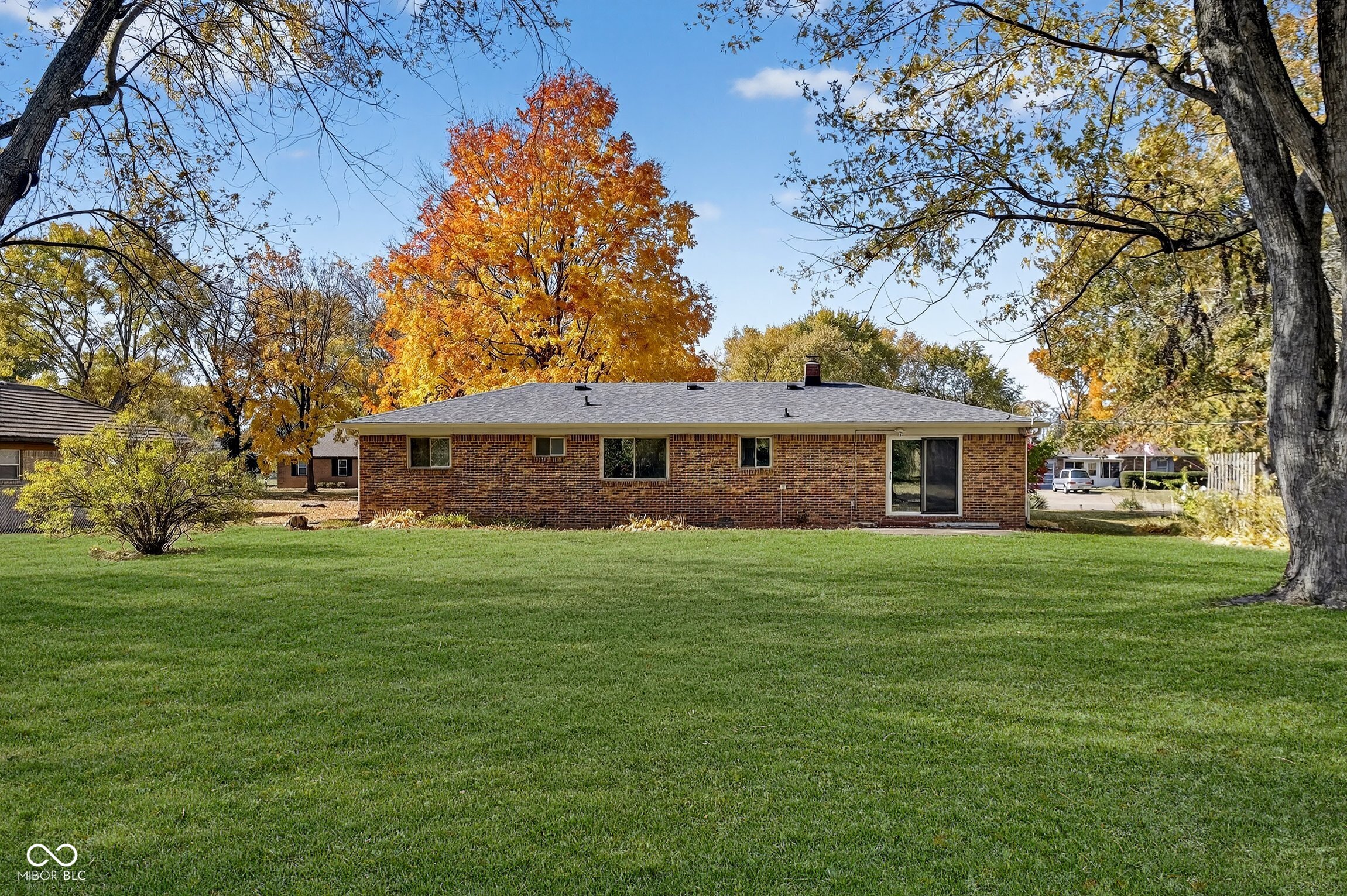 8073 Wallingwood Drive