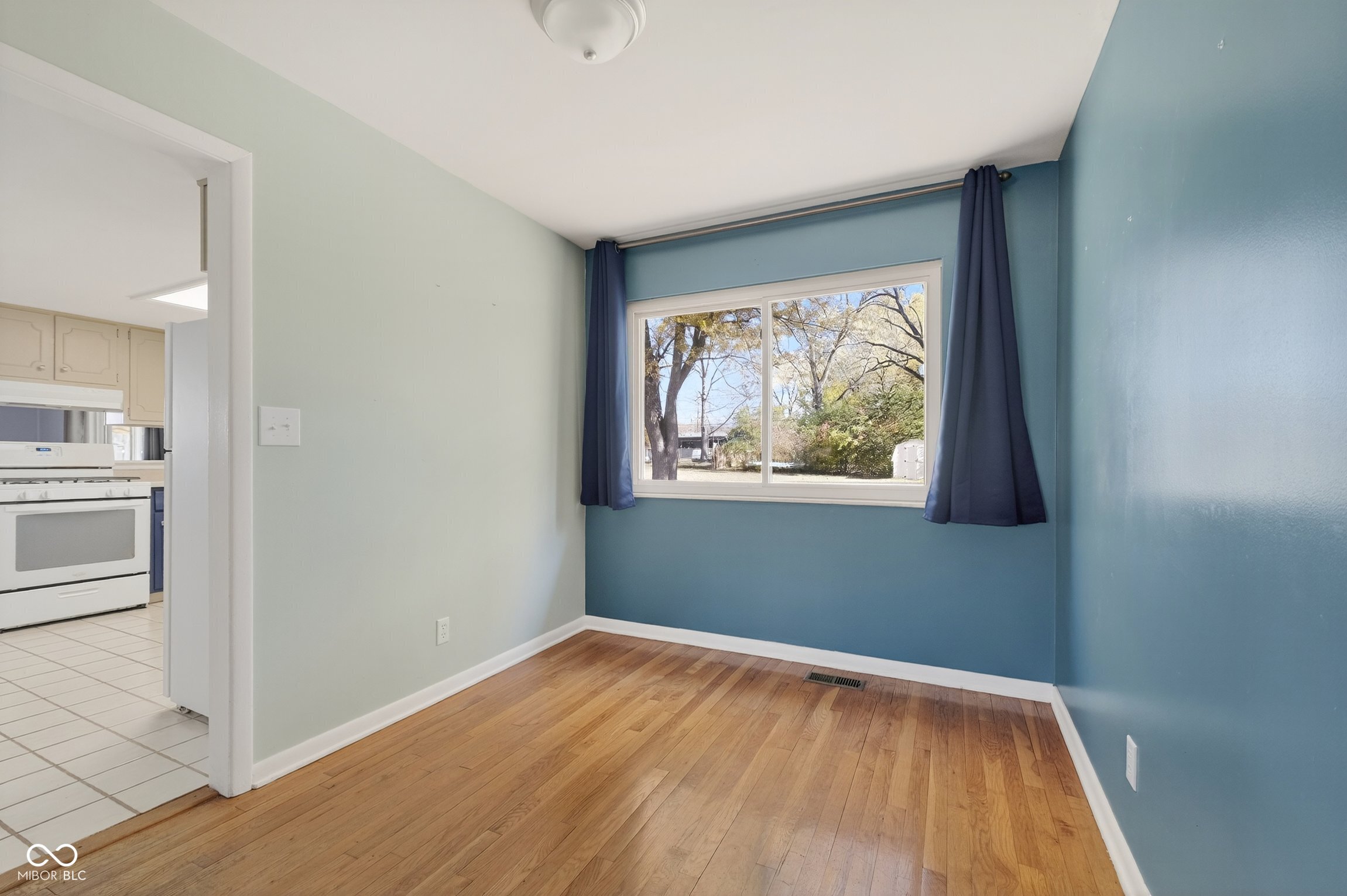 8073 Wallingwood Drive