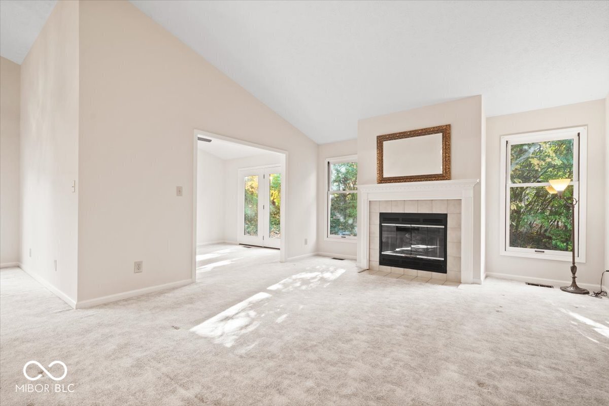 5214 Greenwillow Court Unit: 27