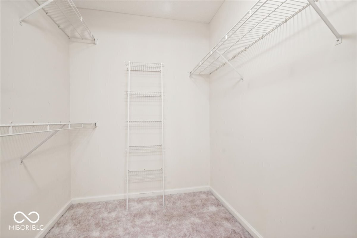 5214 Greenwillow Court Unit: 27