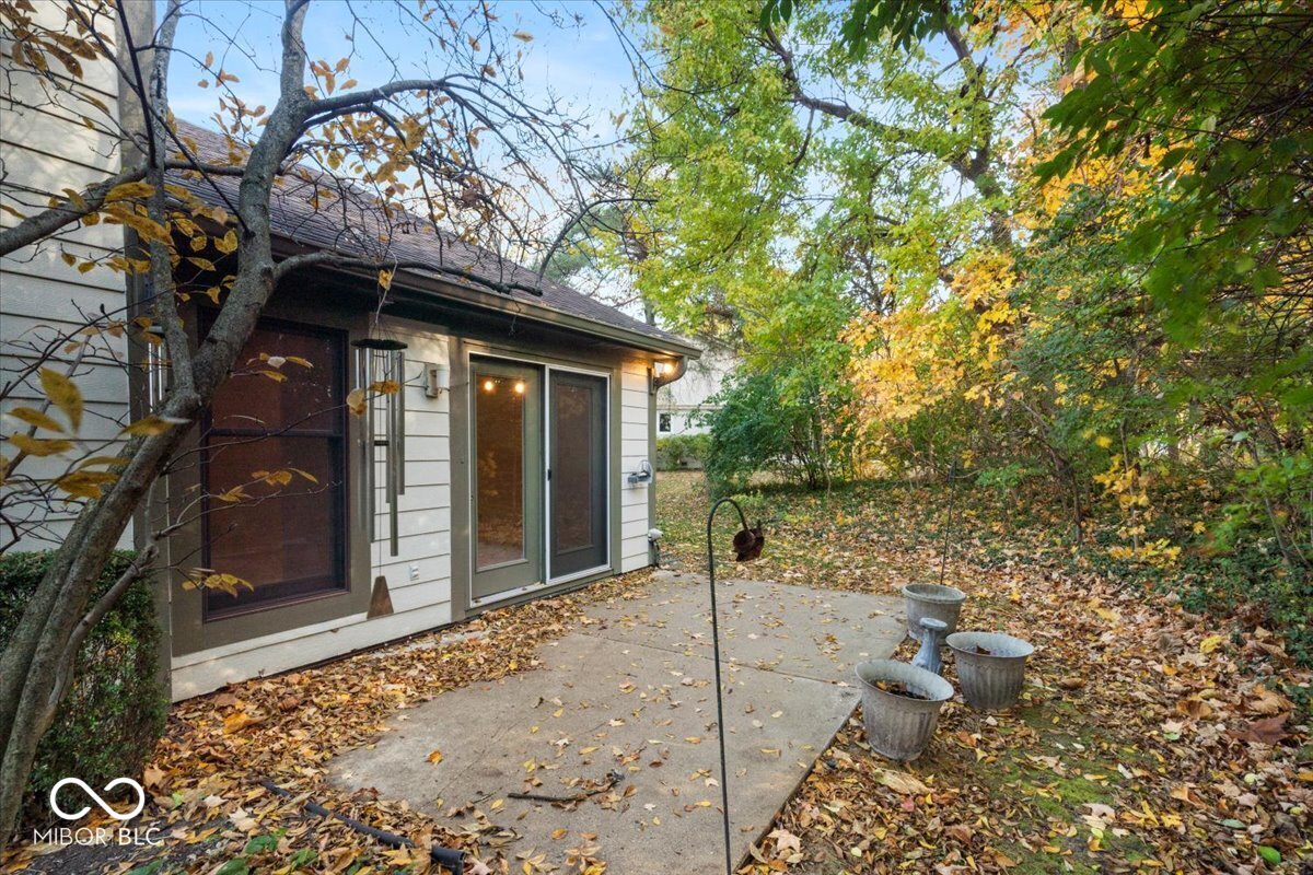 5214 Greenwillow Court Unit: 27