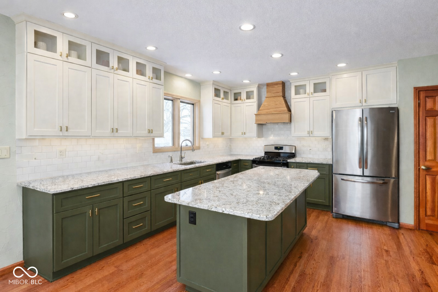 12112 Pearl Bay Ridge