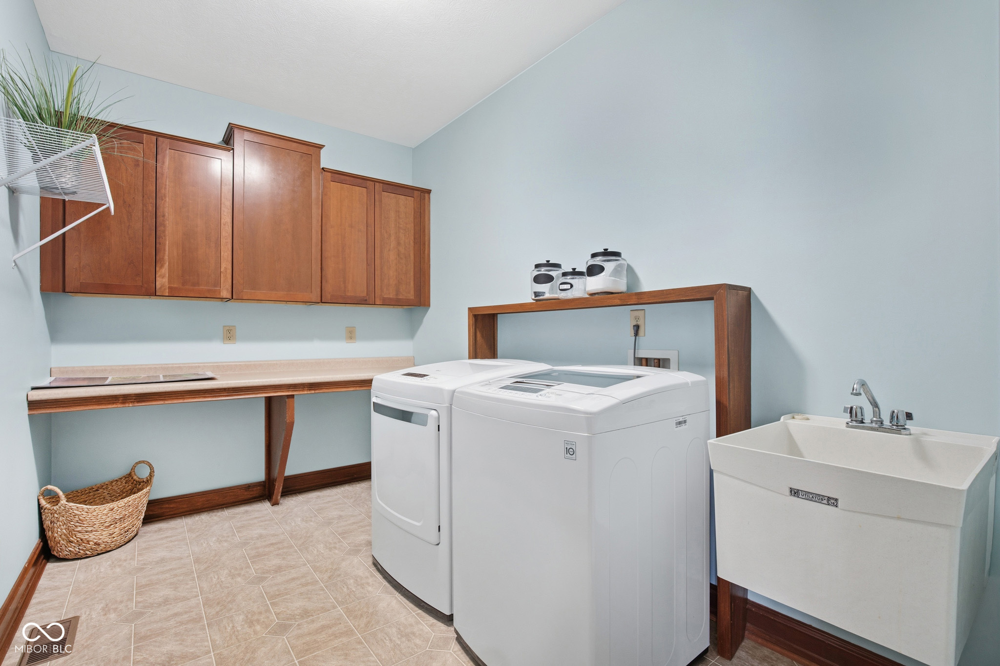 5168 E County Road 700 S