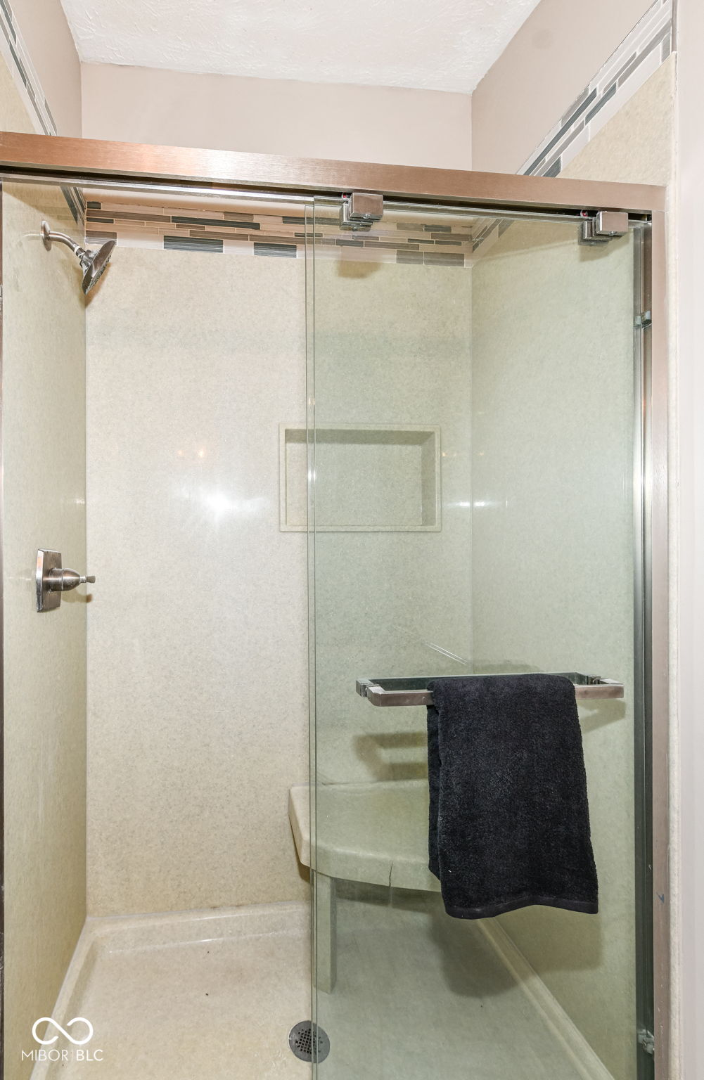 211 Faulkner Court Unit: 207