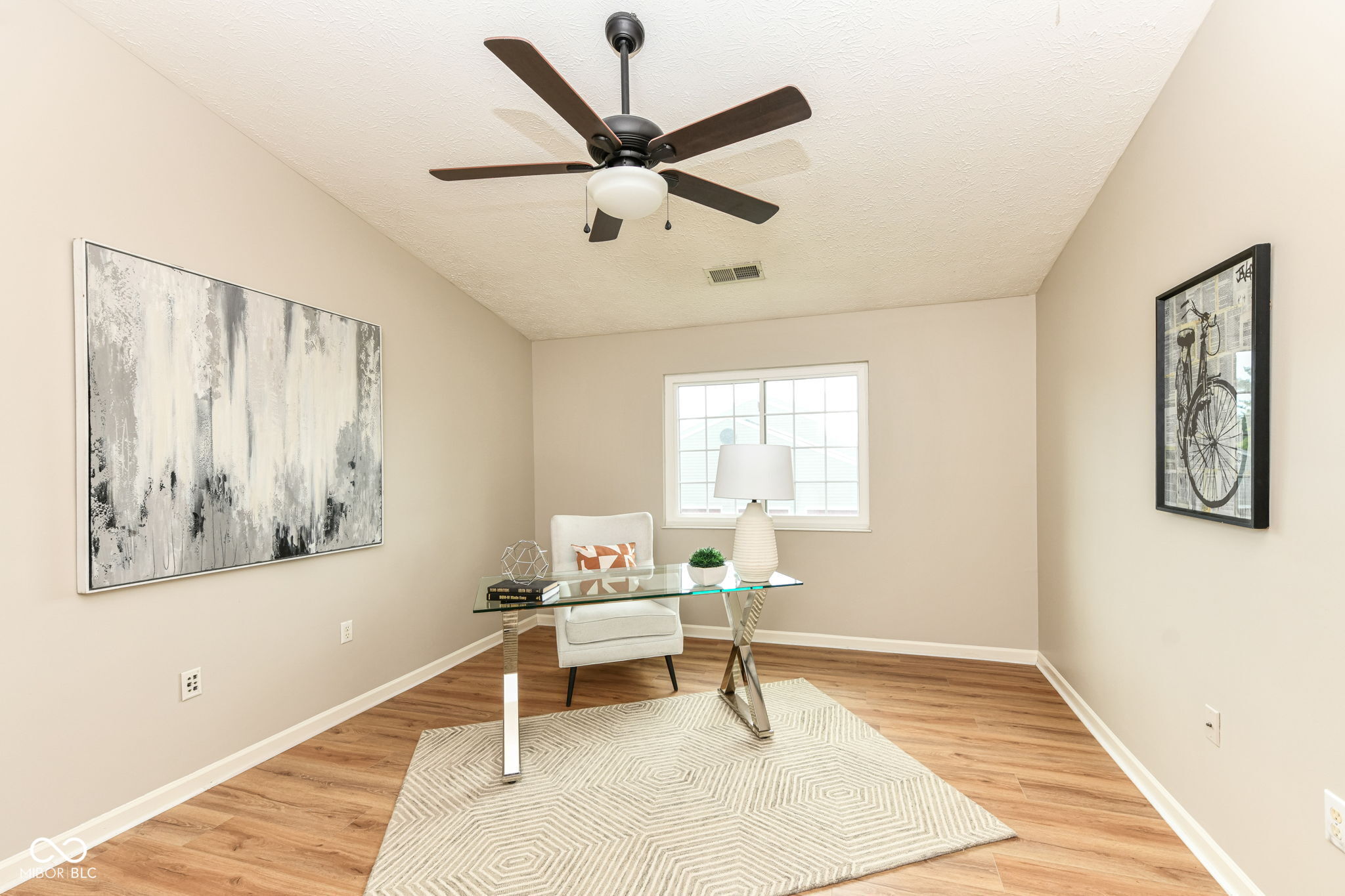 211 Faulkner Court Unit: 207