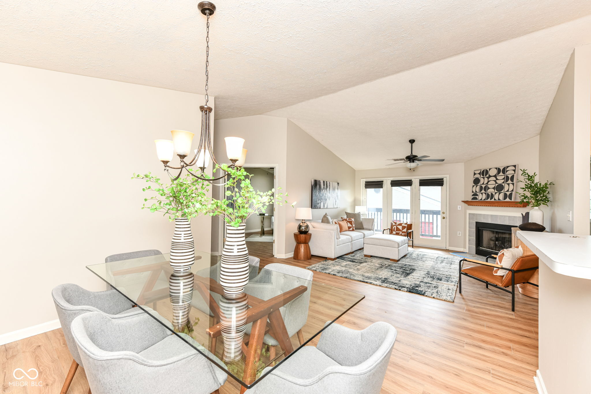 211 Faulkner Court Unit: 207