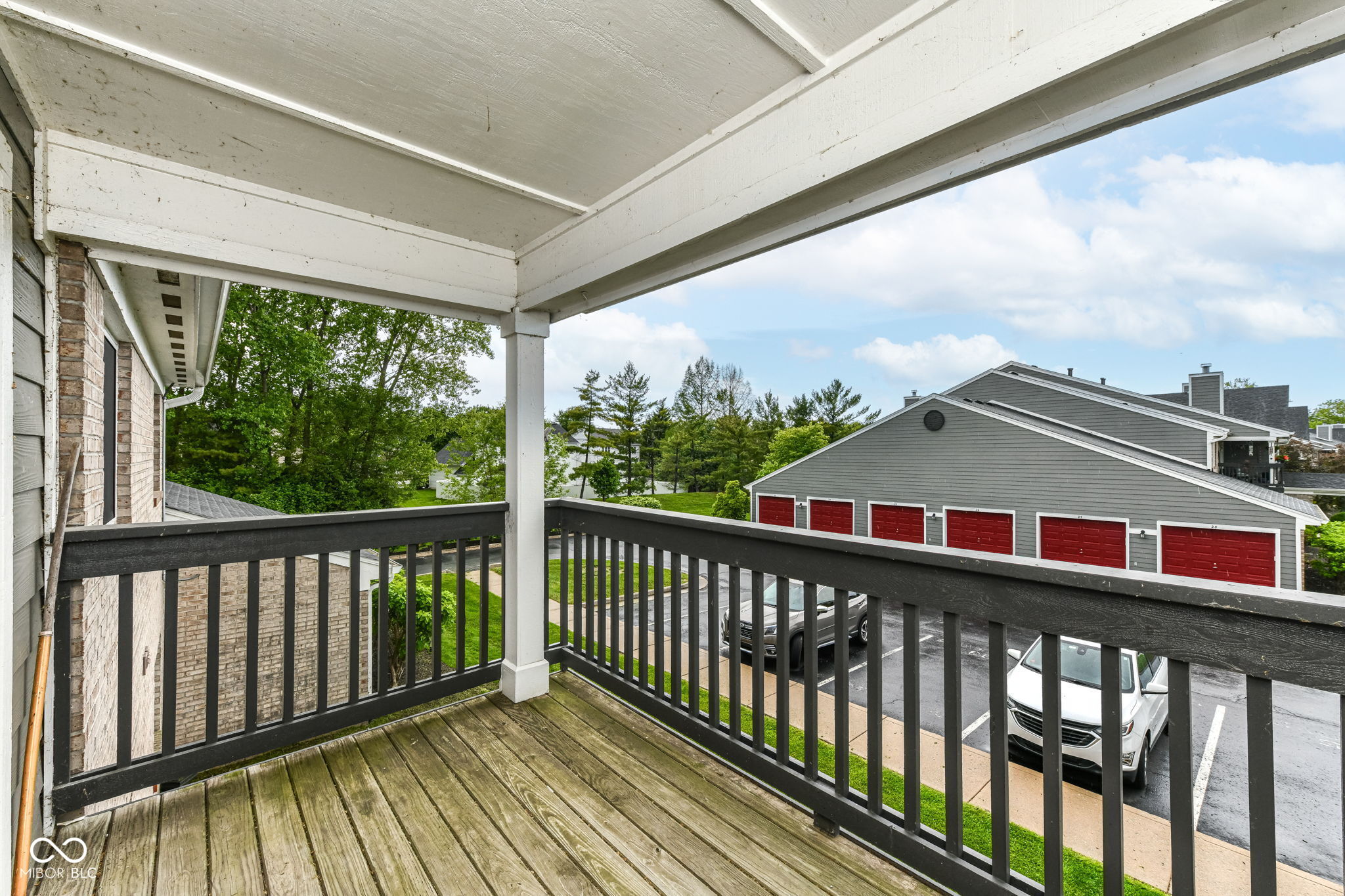 211 Faulkner Court Unit: 207