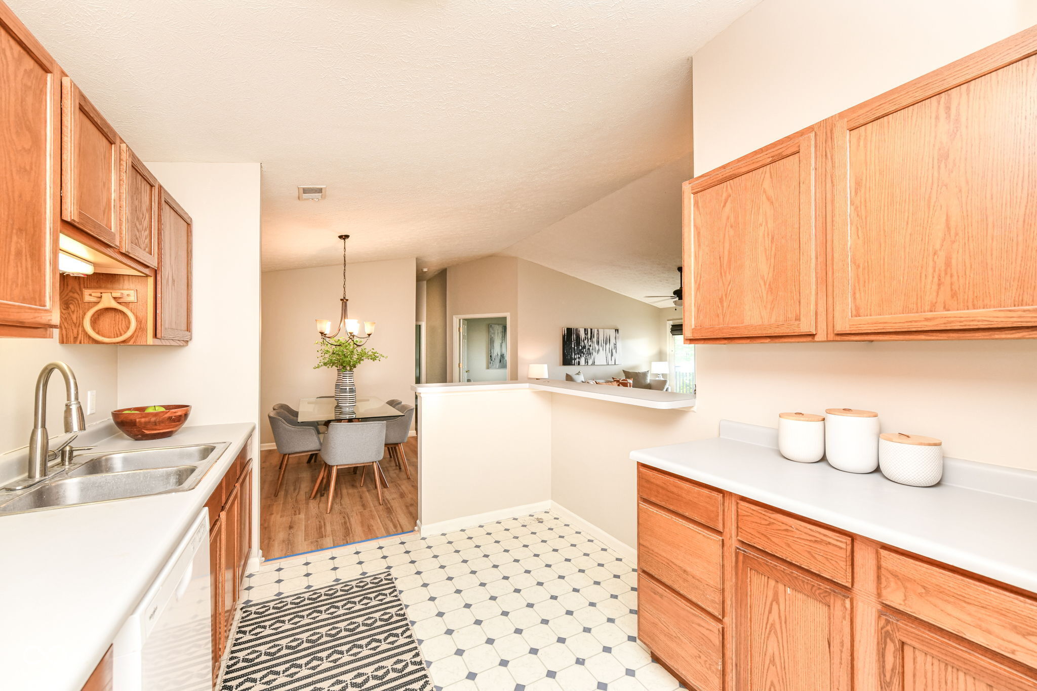 211 Faulkner Court Unit: 207