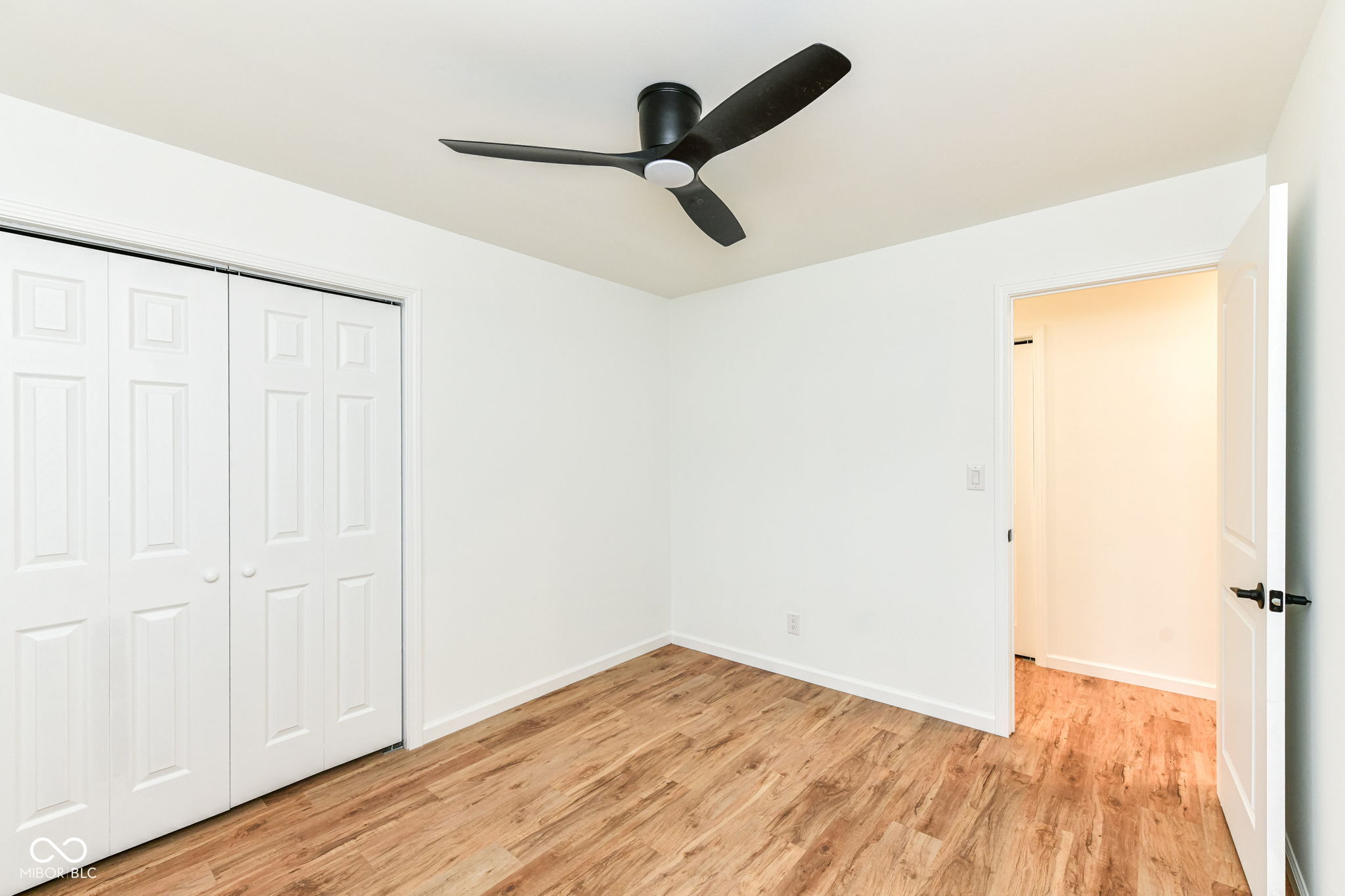 8073 Wallingwood Drive