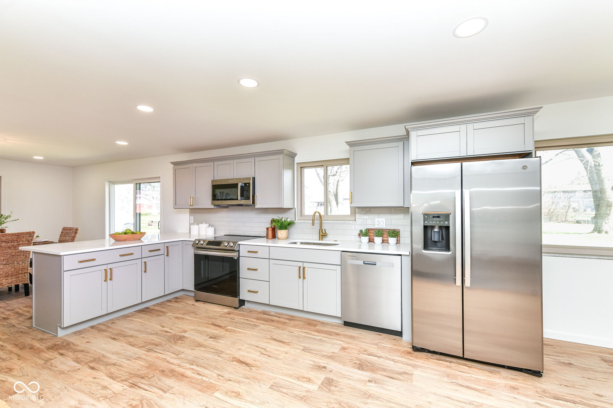 8073 Wallingwood Drive