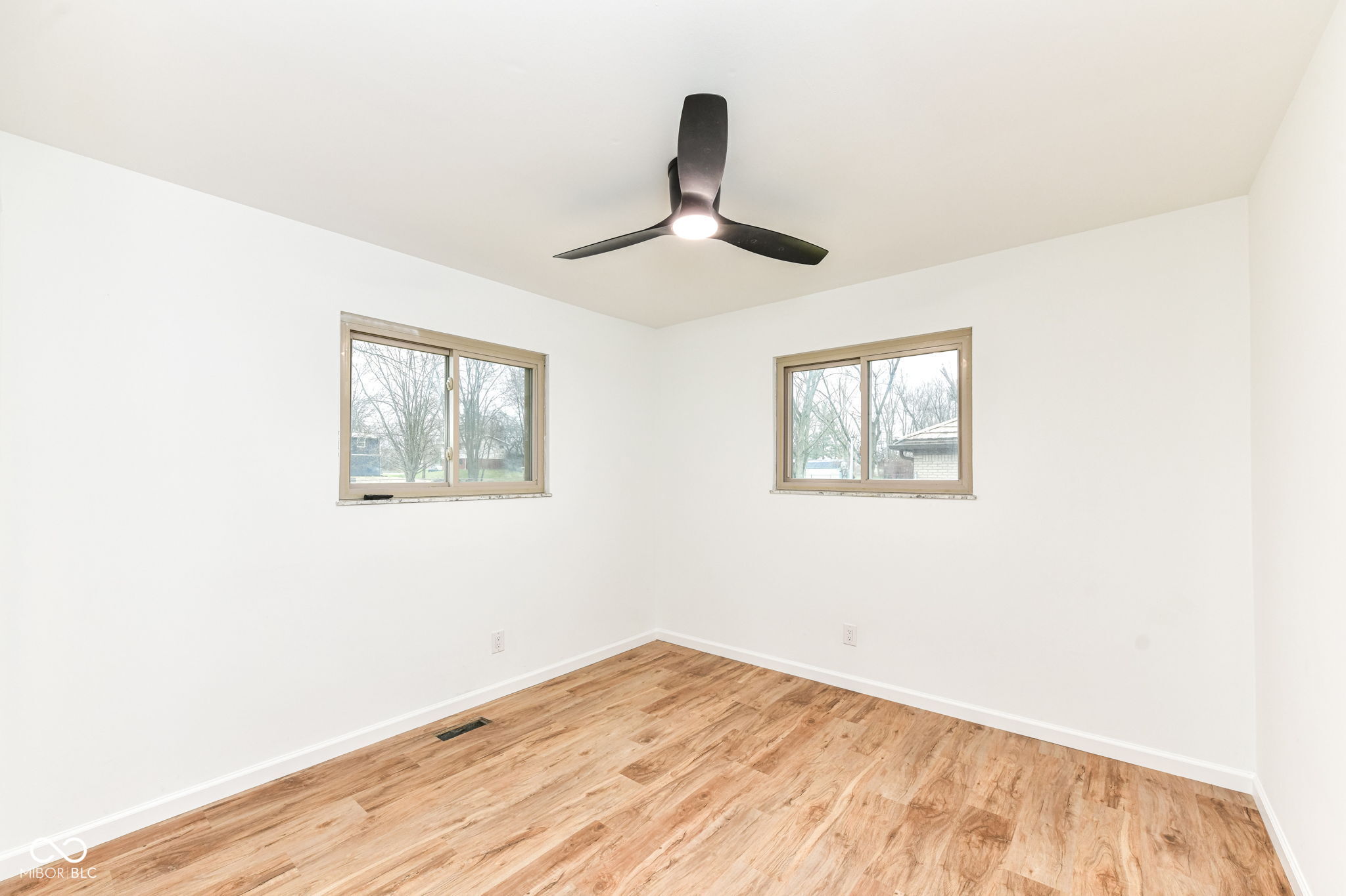 8073 Wallingwood Drive