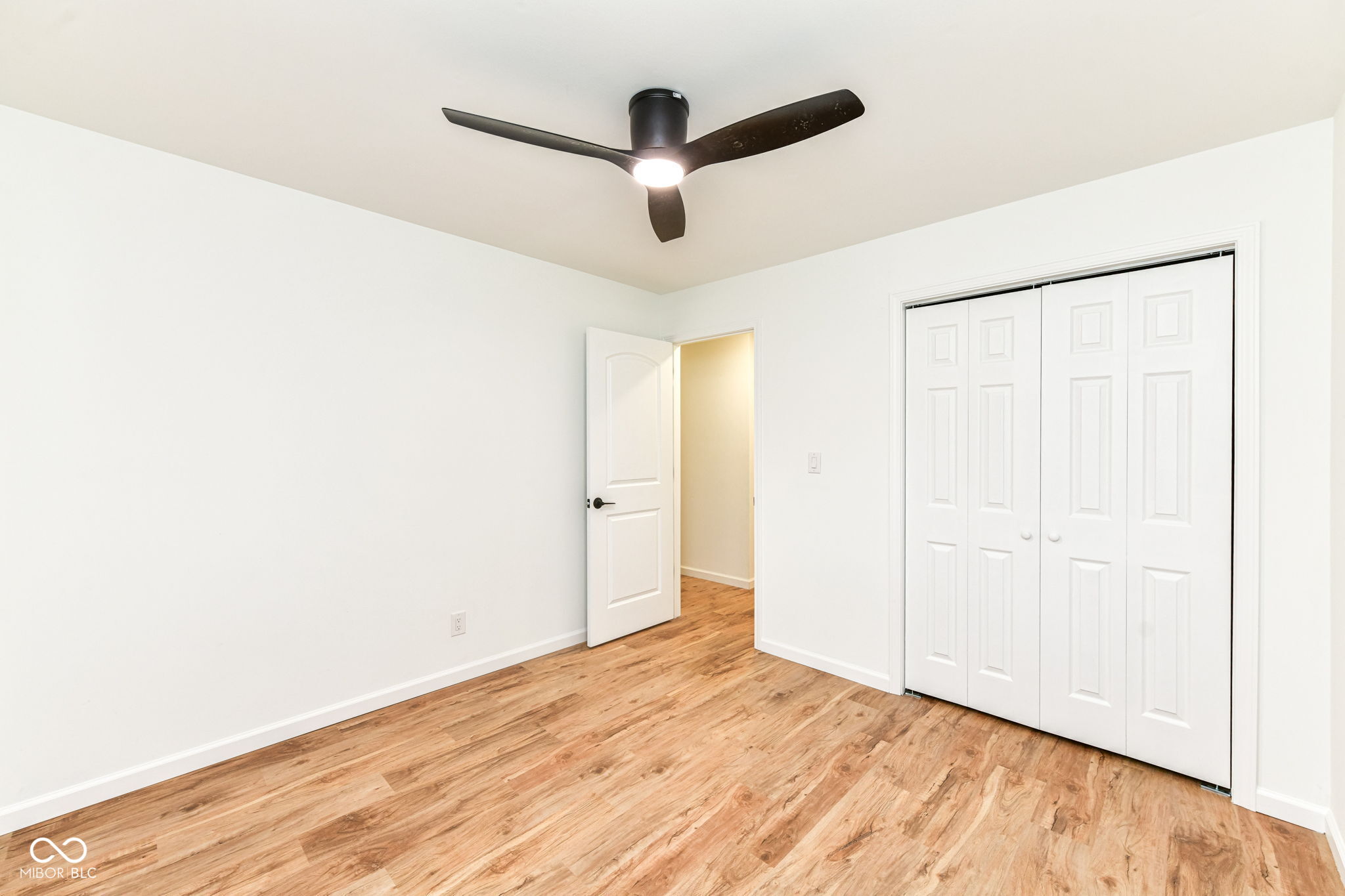 8073 Wallingwood Drive