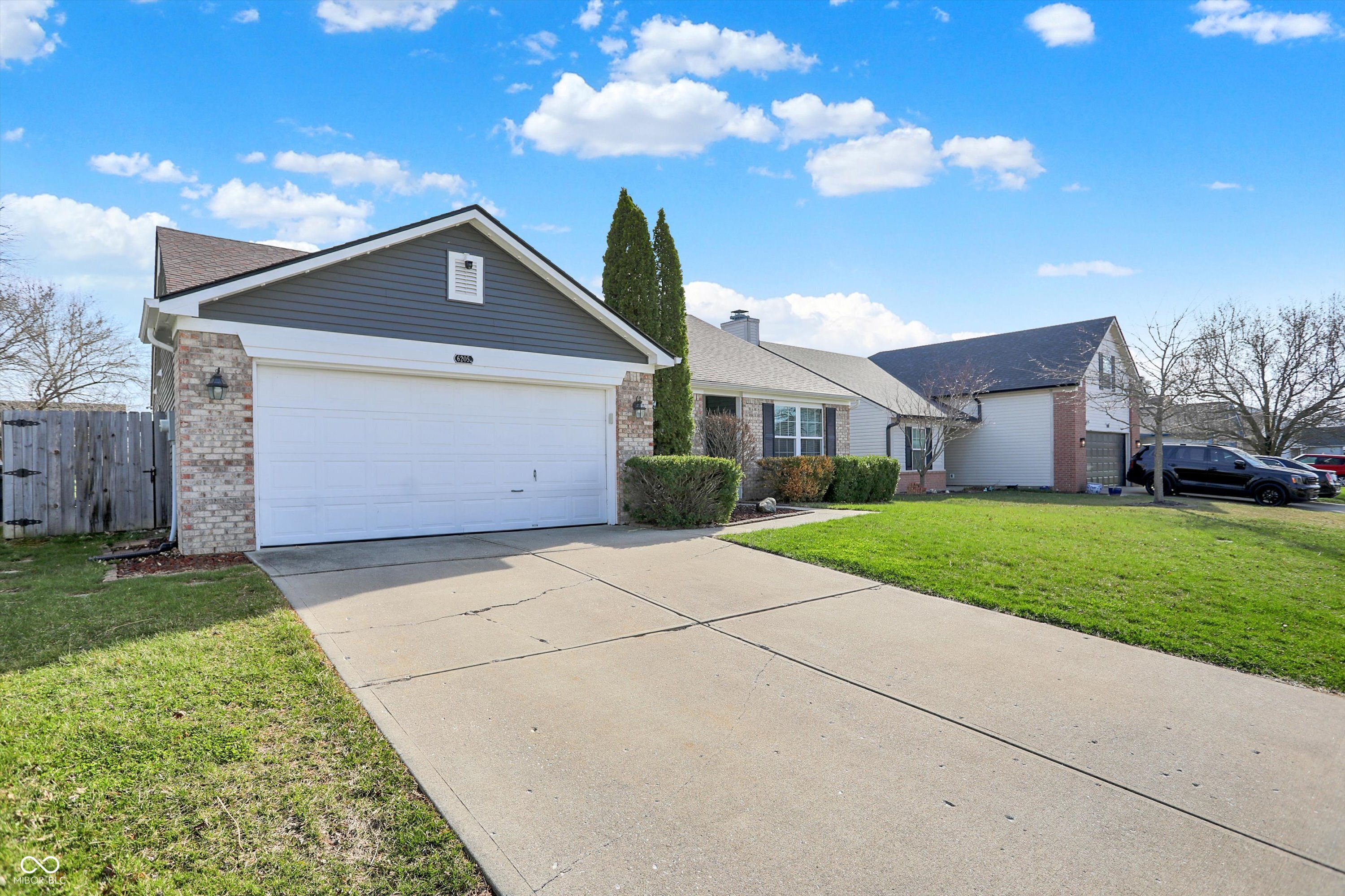 6205 Glebe Drive