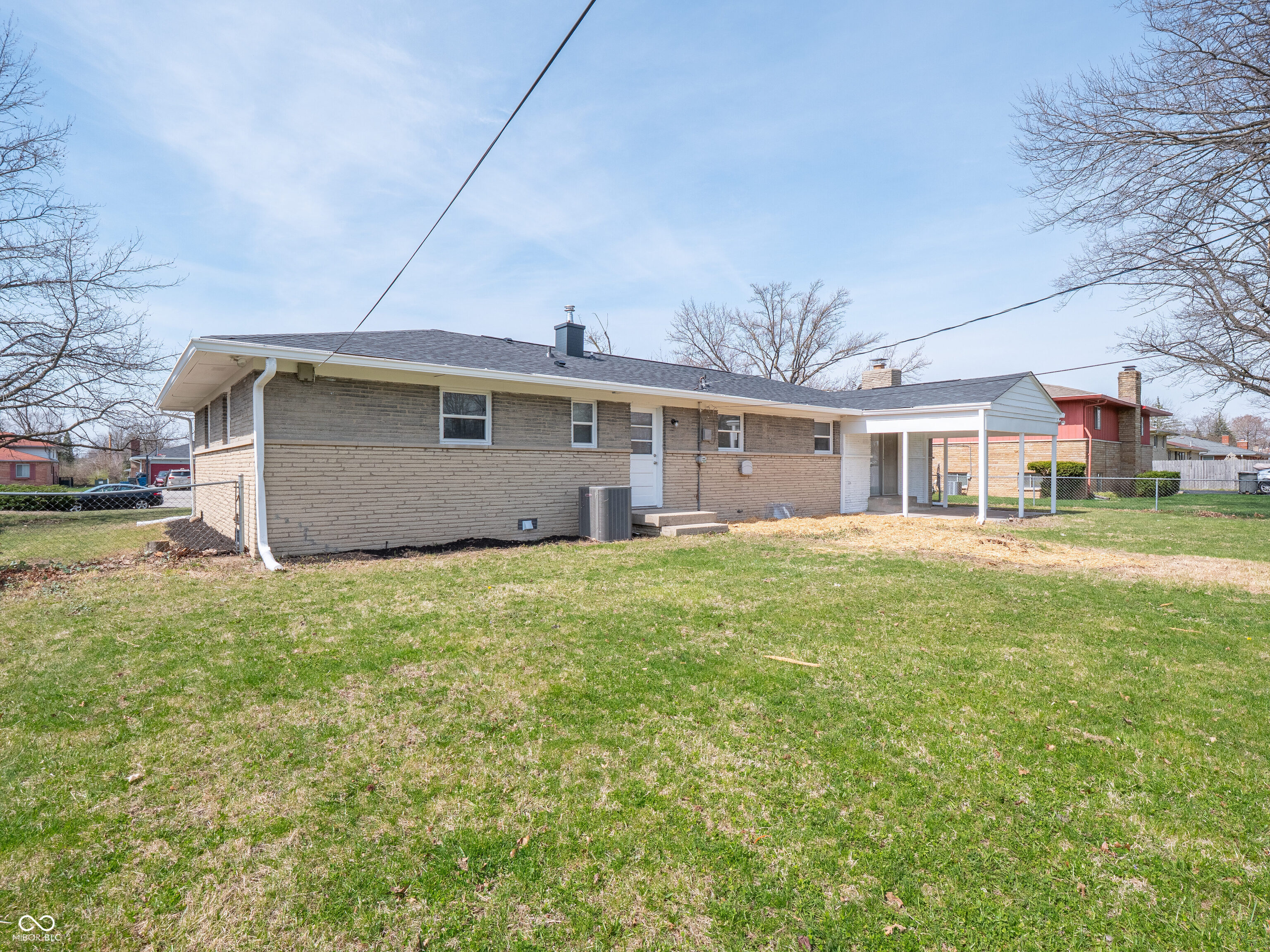5355 N Kenmore Road
