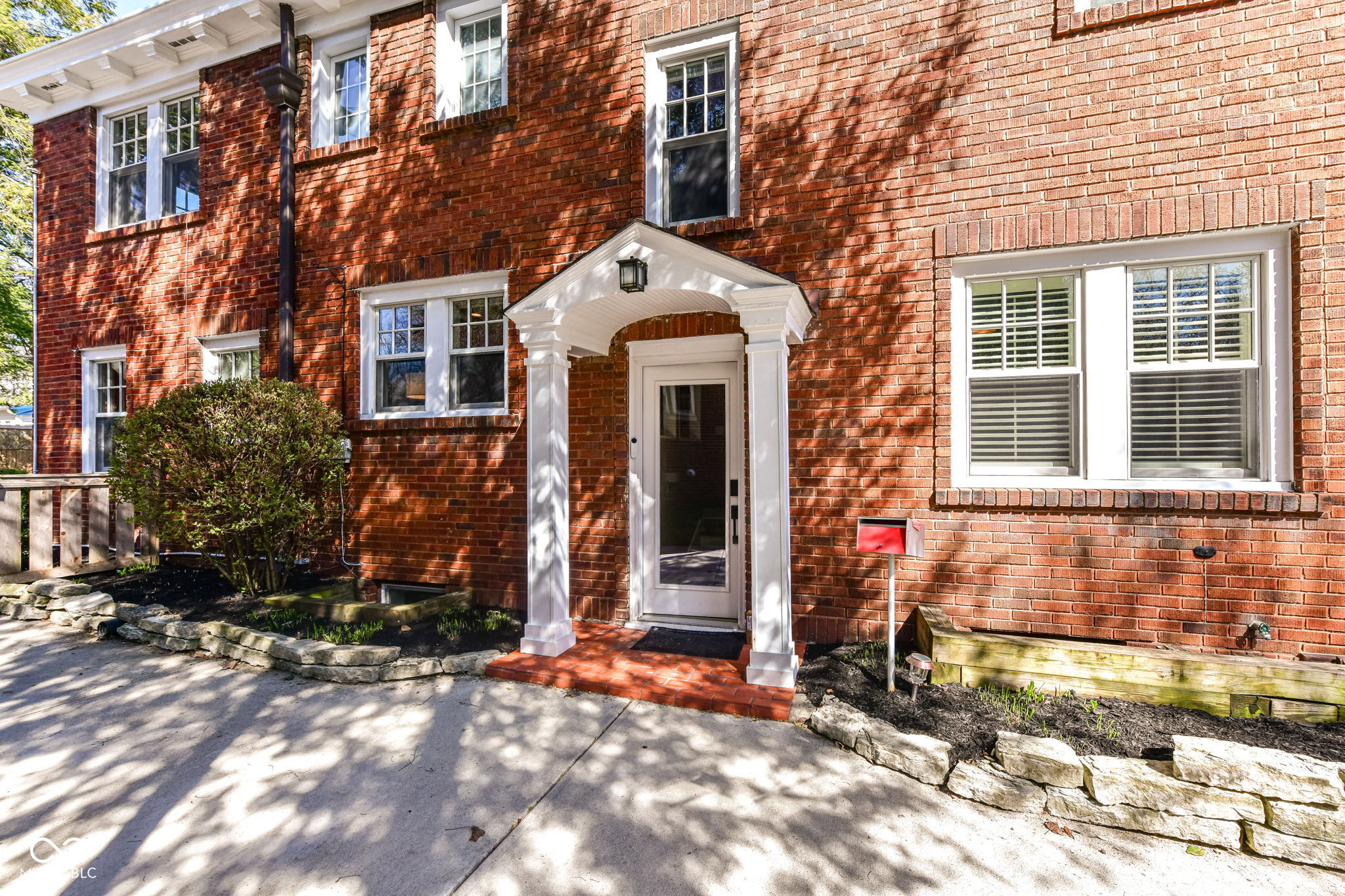 5164 N Illinois Street