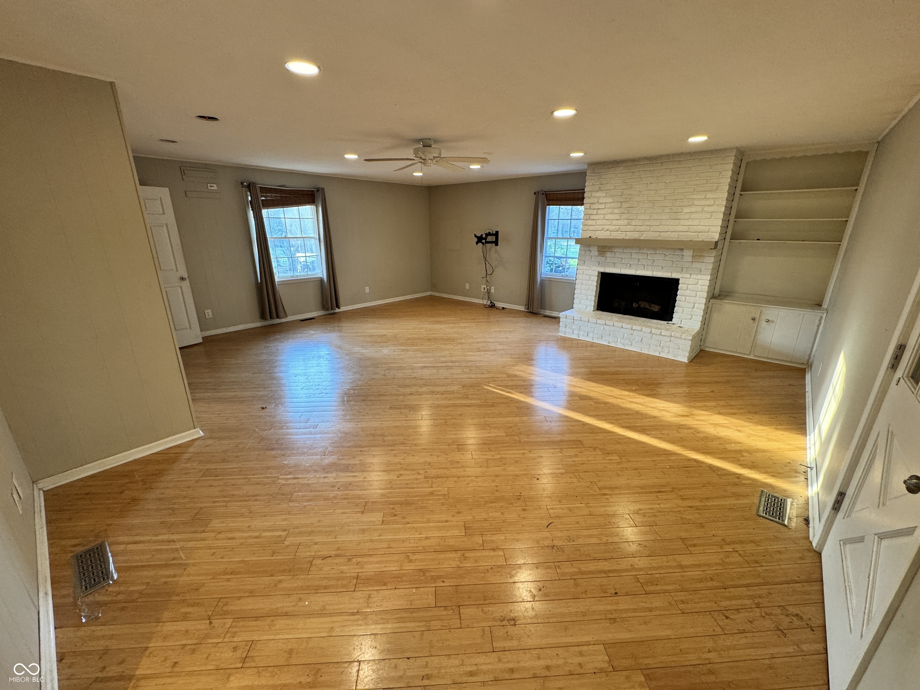 7425 Dean Road