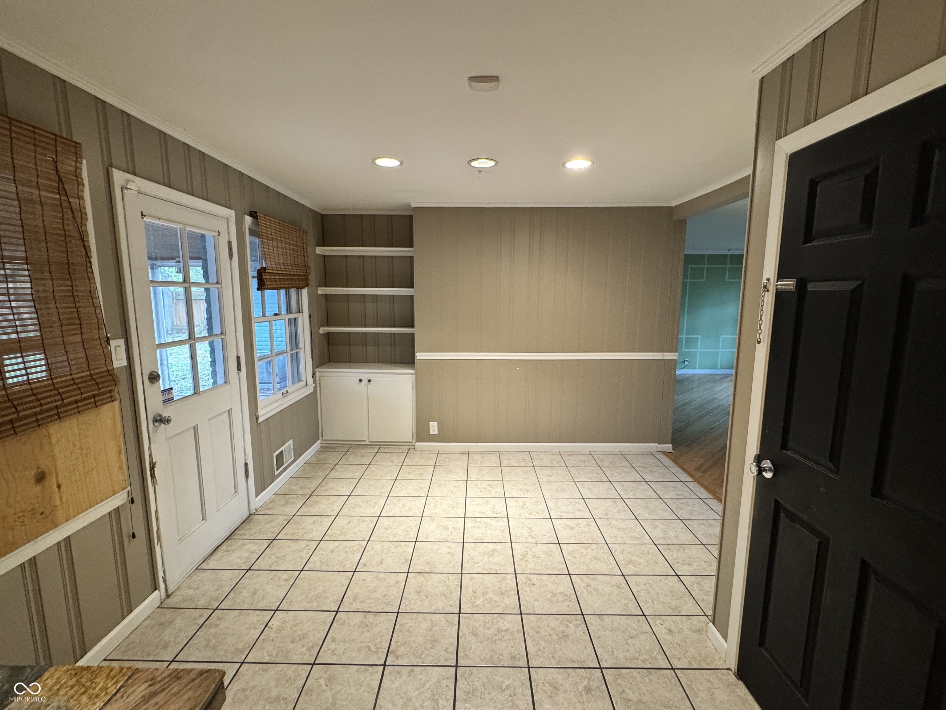 7425 Dean Road