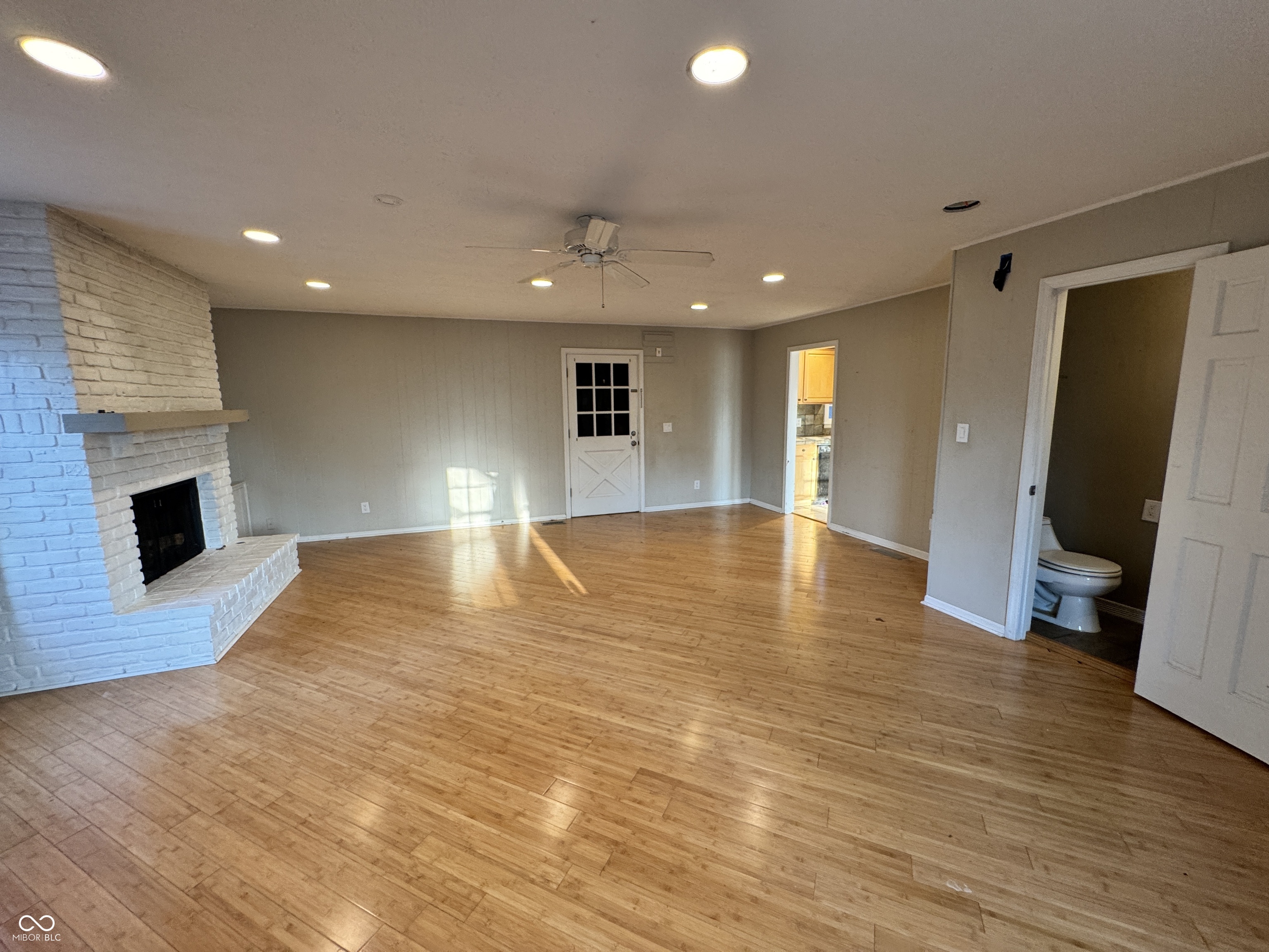 7425 Dean Road