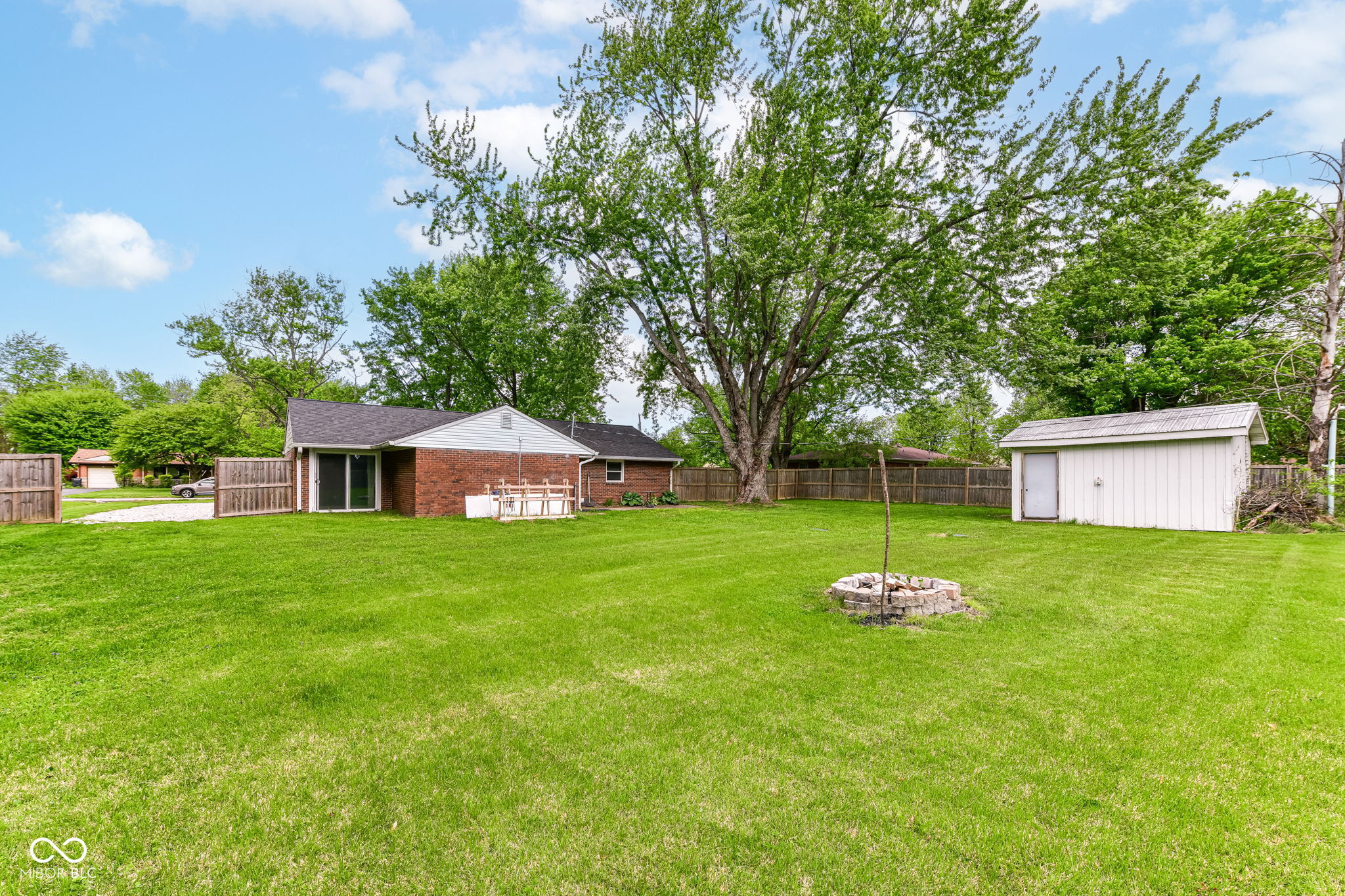 8177 N Poplar Drive