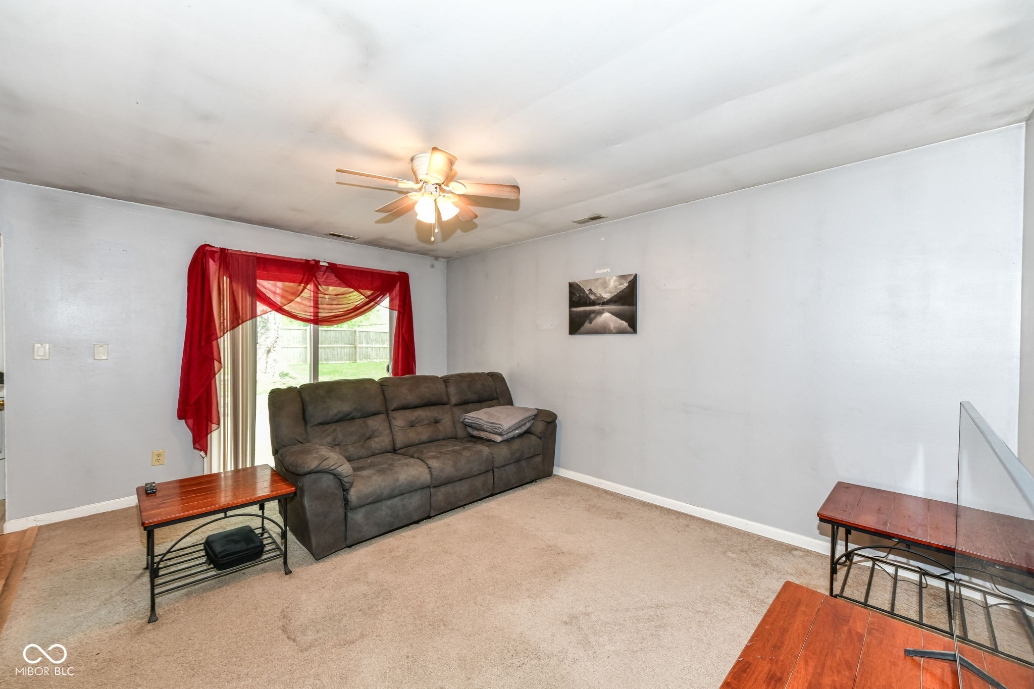 8177 N Poplar Drive