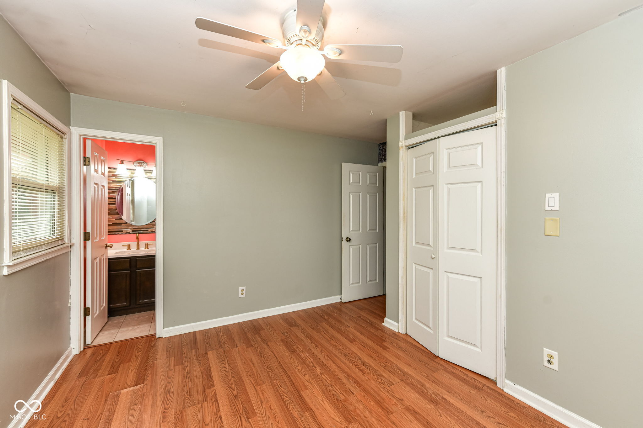 8177 N Poplar Drive