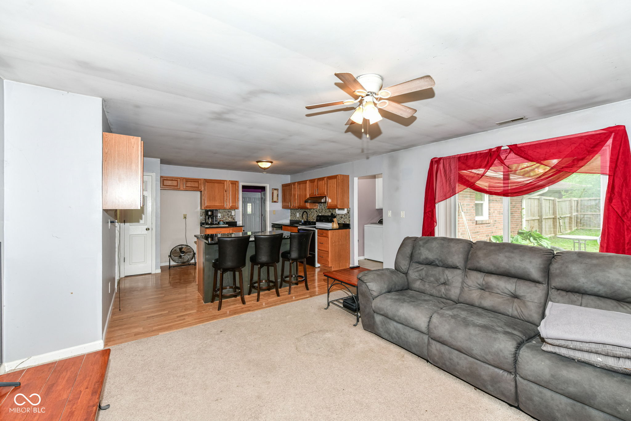 8177 N Poplar Drive