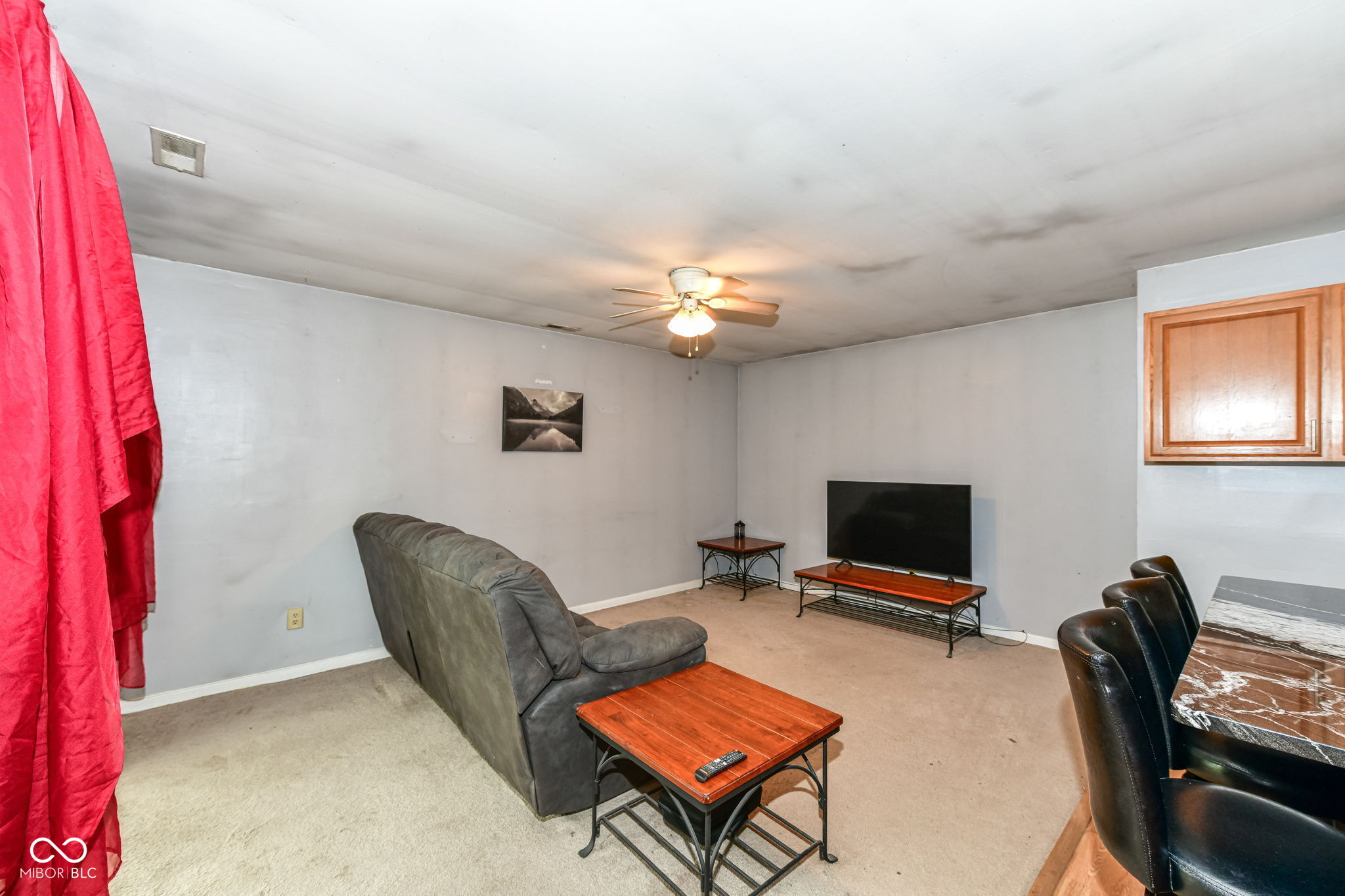 8177 N Poplar Drive