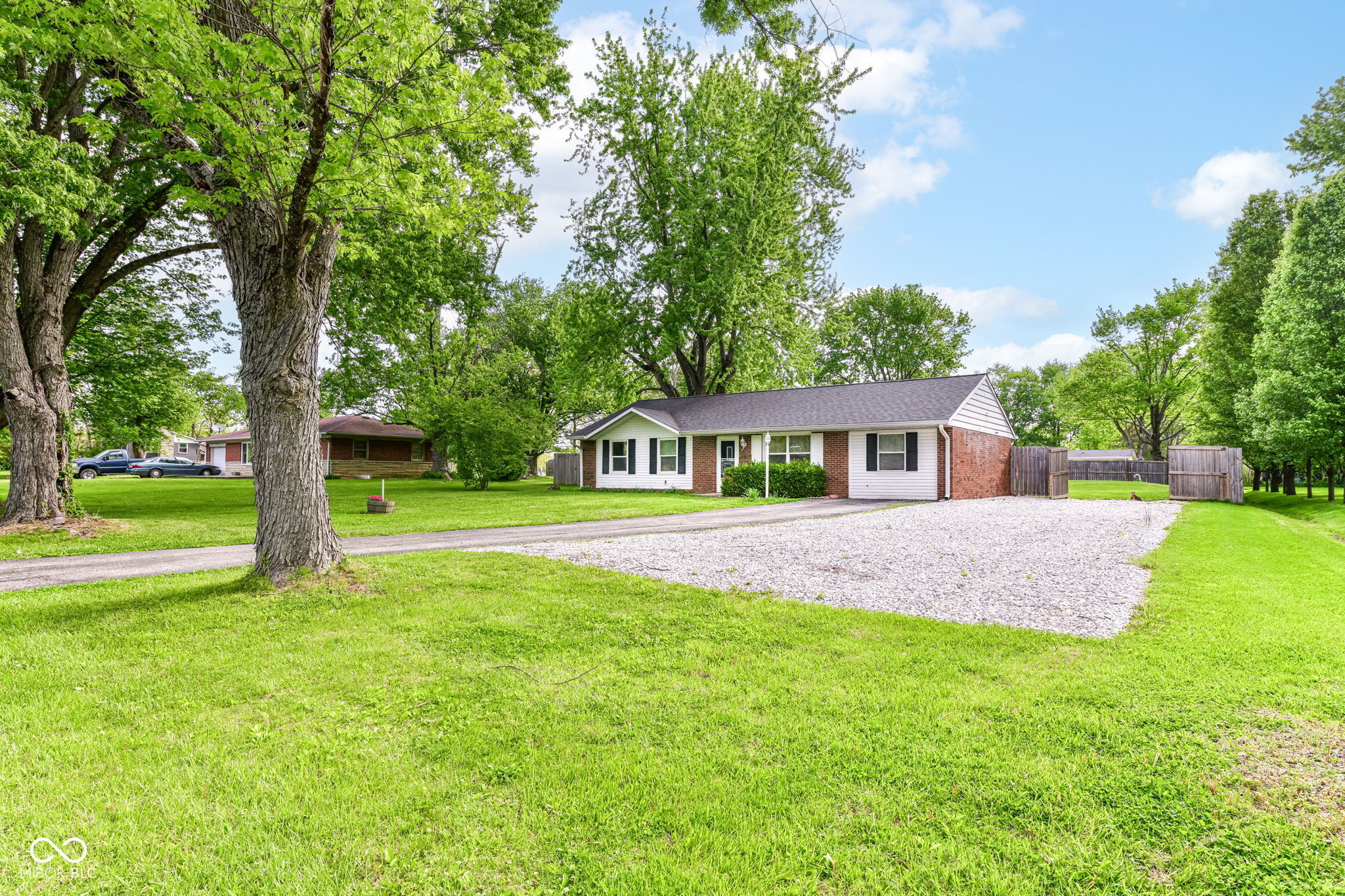 8177 N Poplar Drive