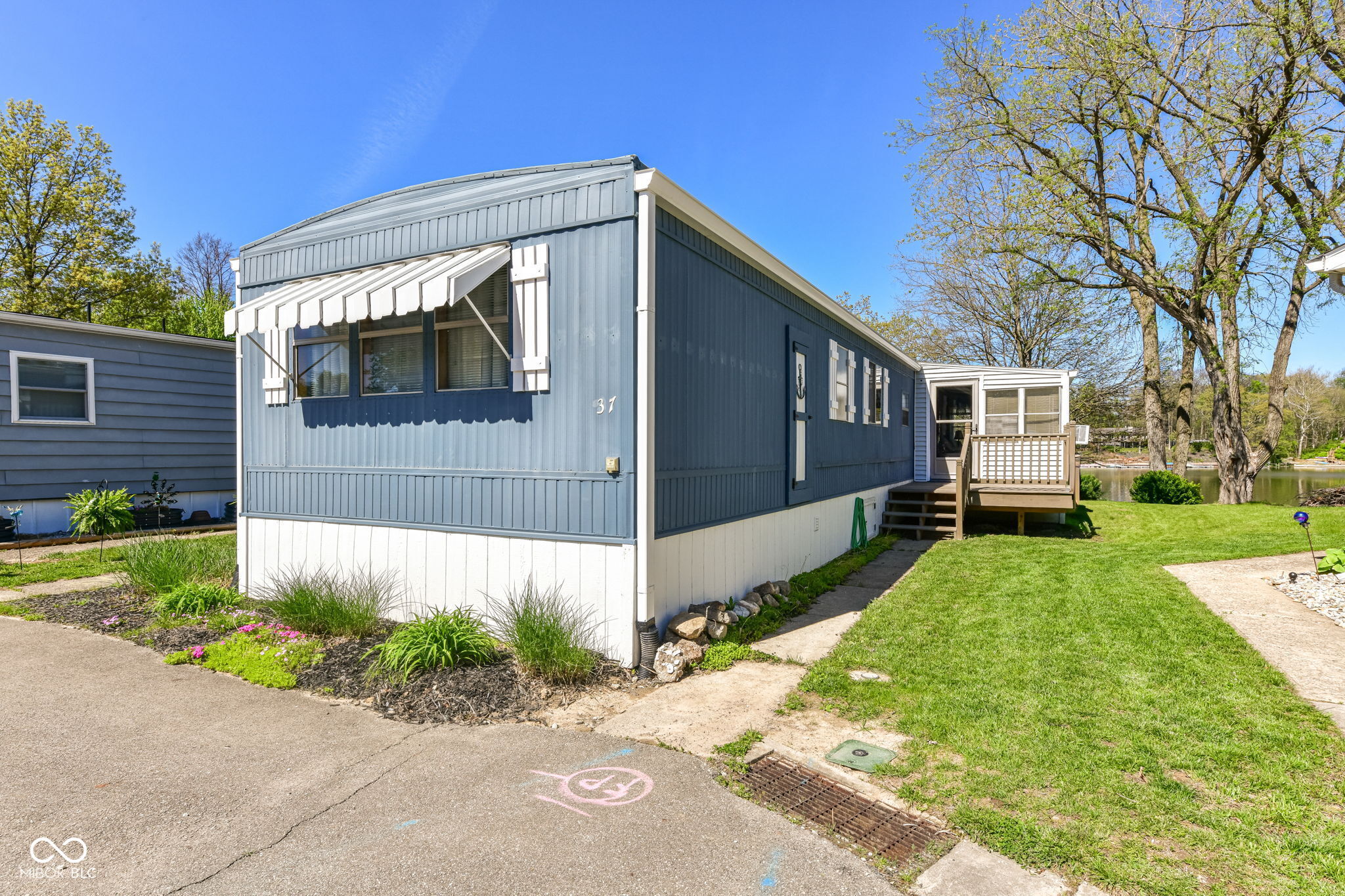 37 Blue Water Drive