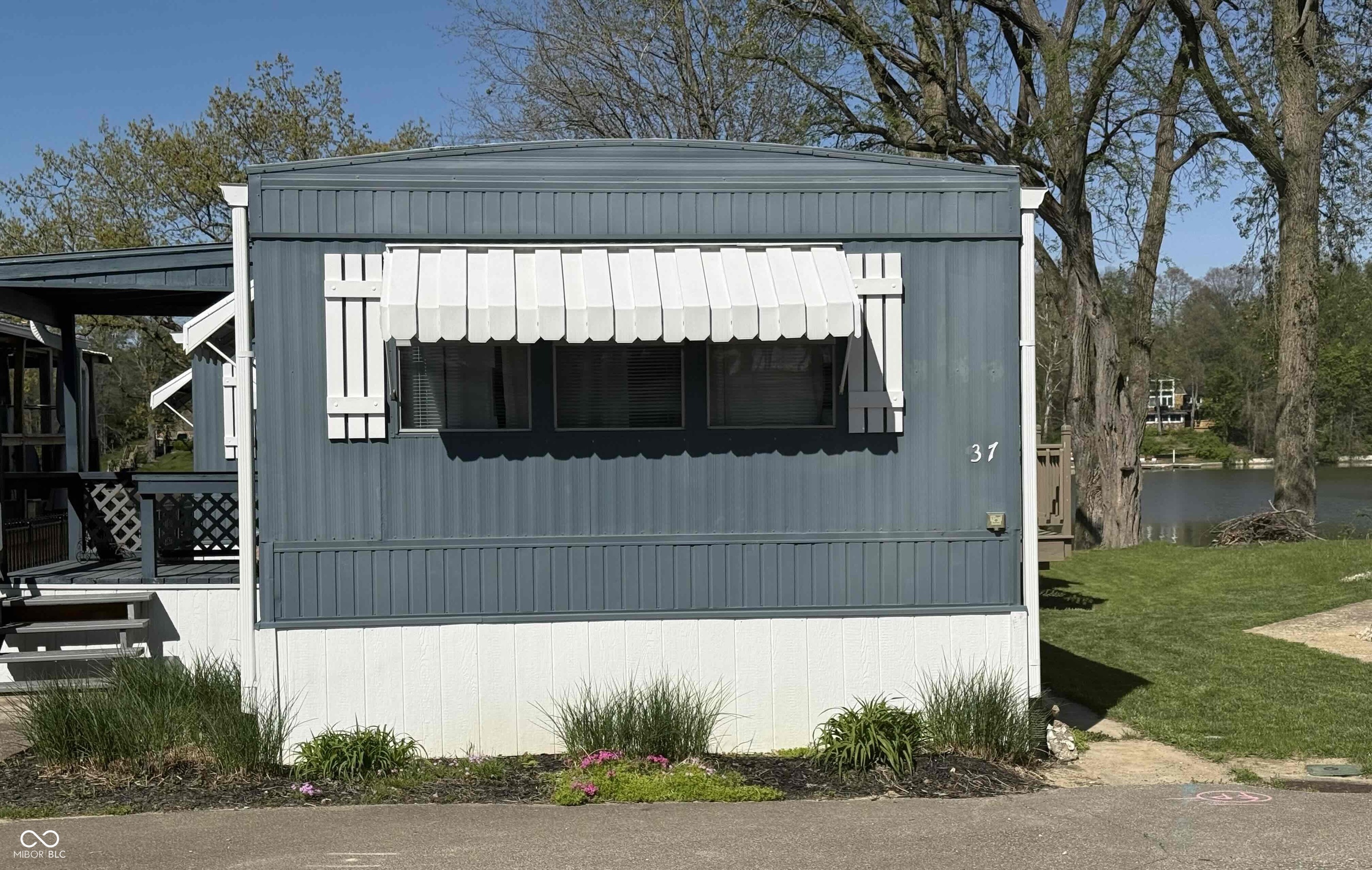 37 Blue Water Drive