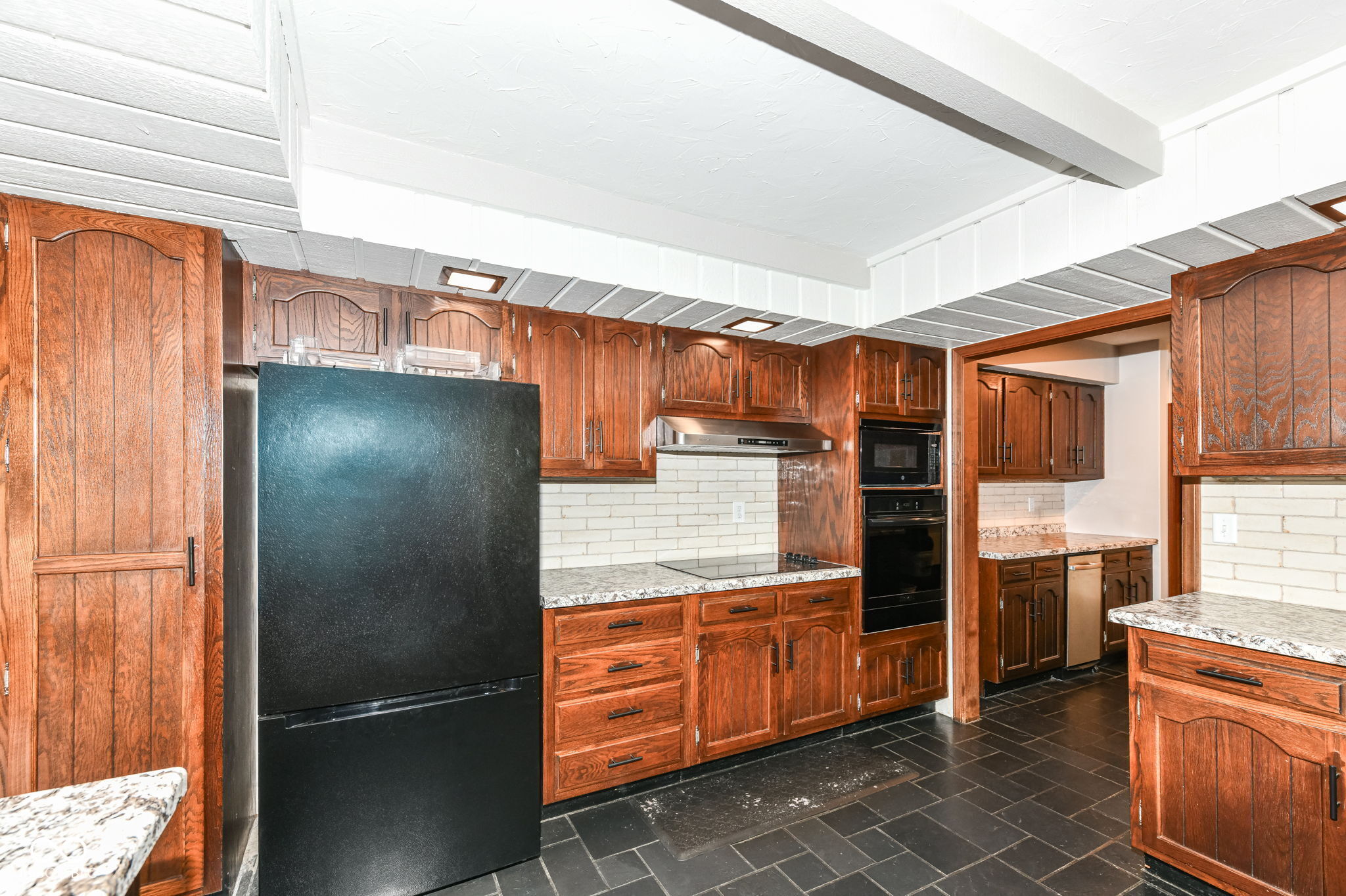 11505 Eller Road