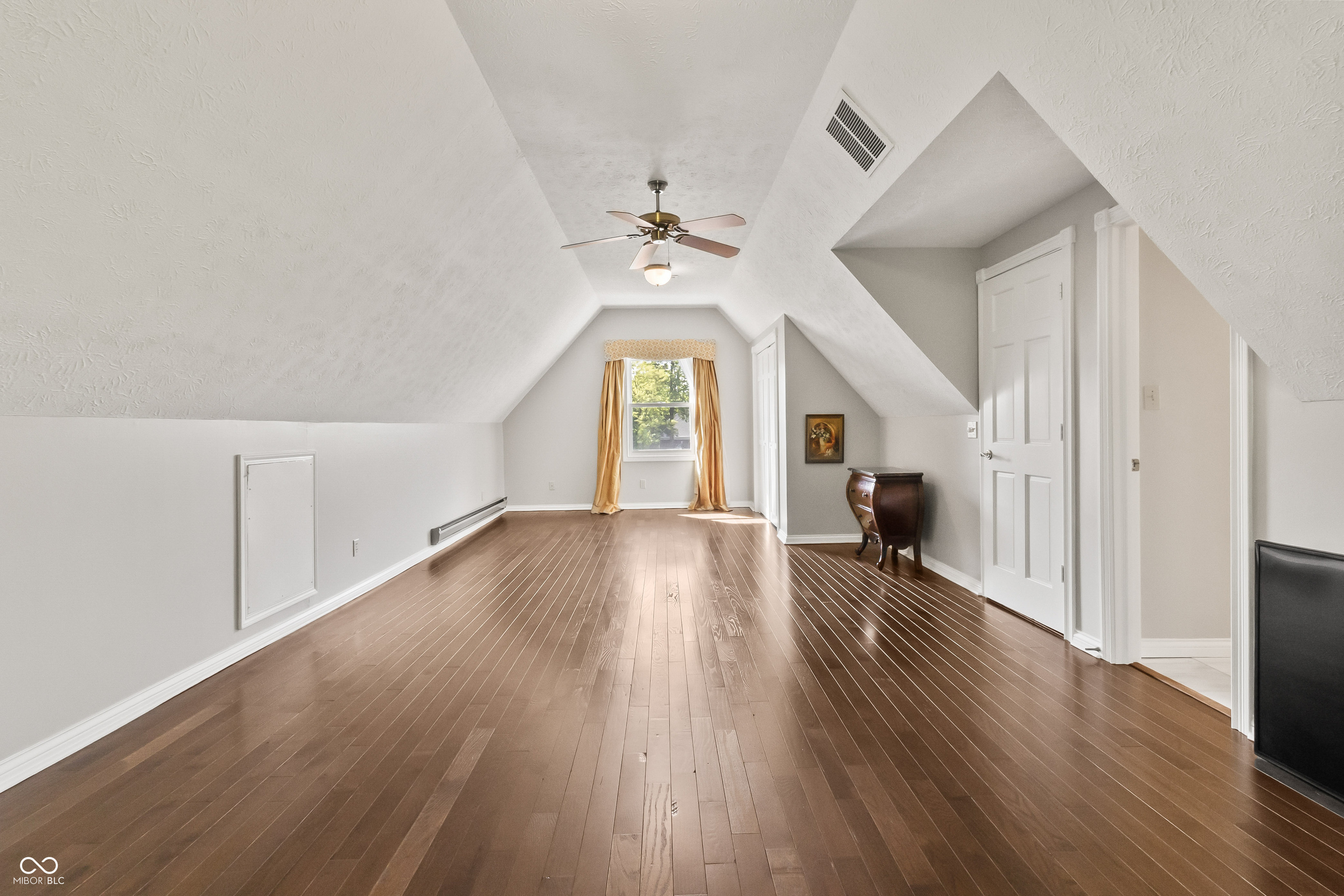 8646 Sturgeon Bay Lane