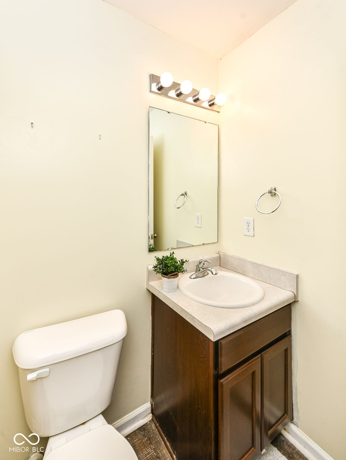 10833 Hunter Lake Lane
