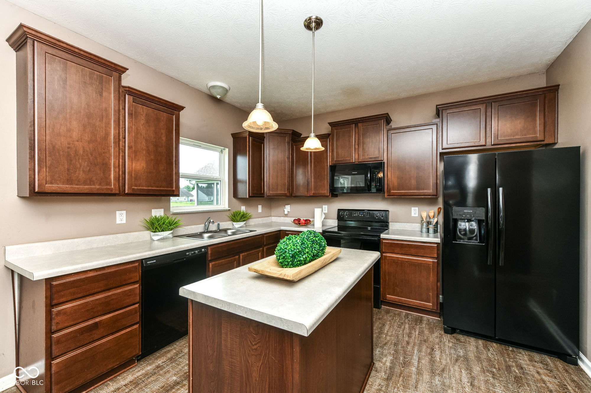 10833 Hunter Lake Lane