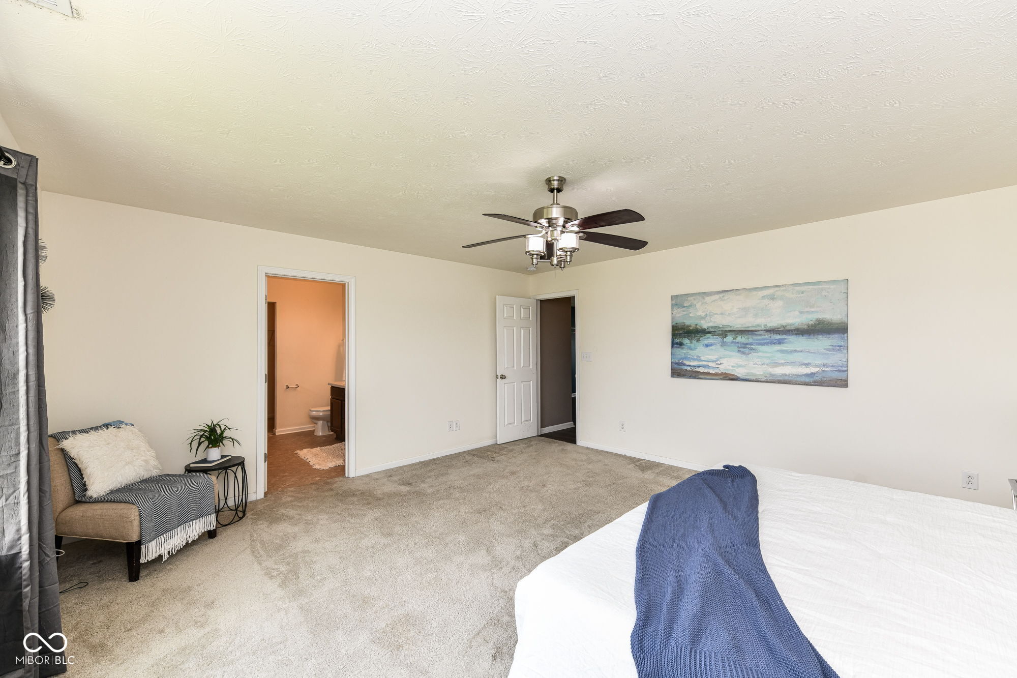 10833 Hunter Lake Lane