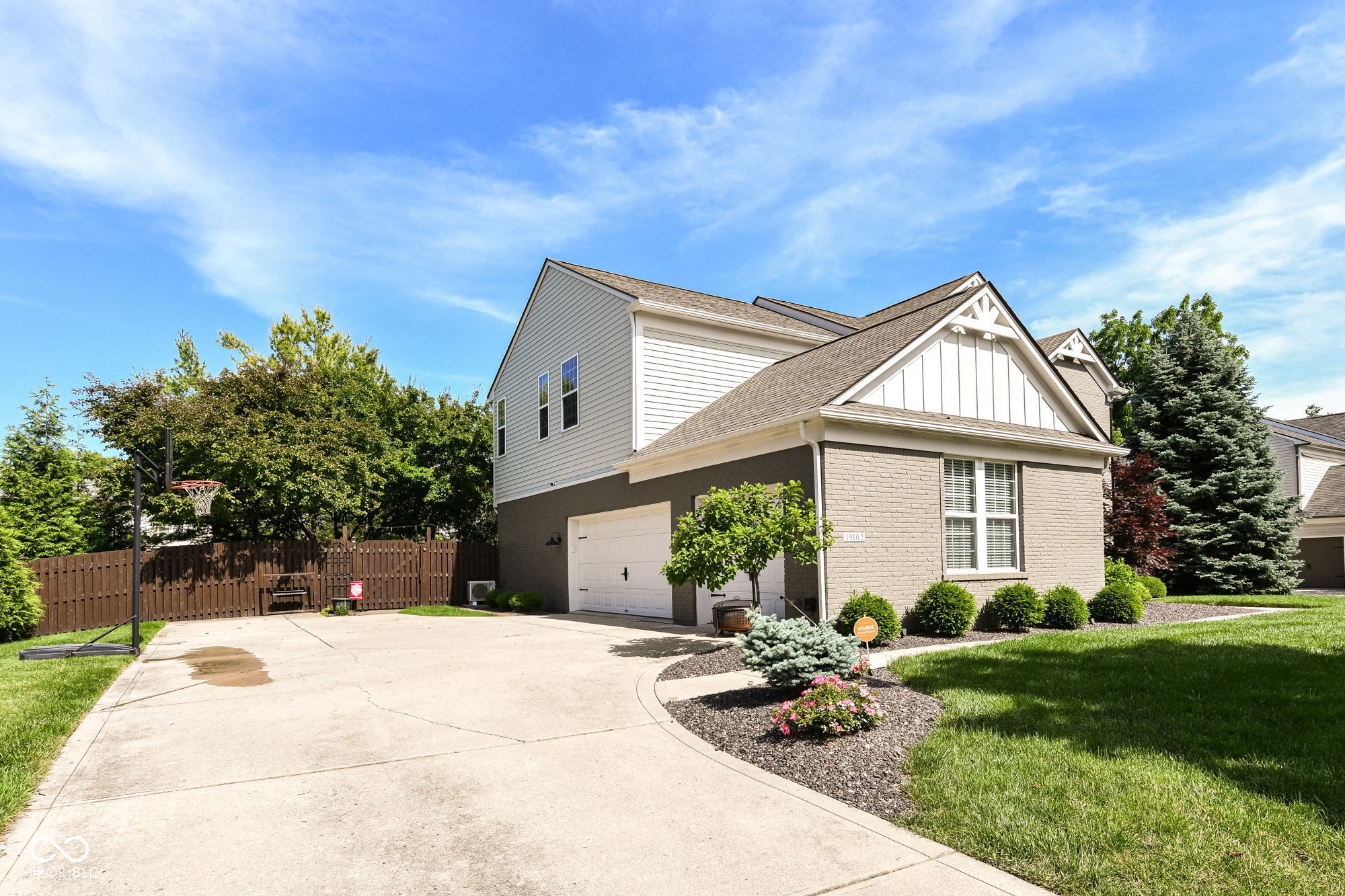 19102 Walter Grove Drive