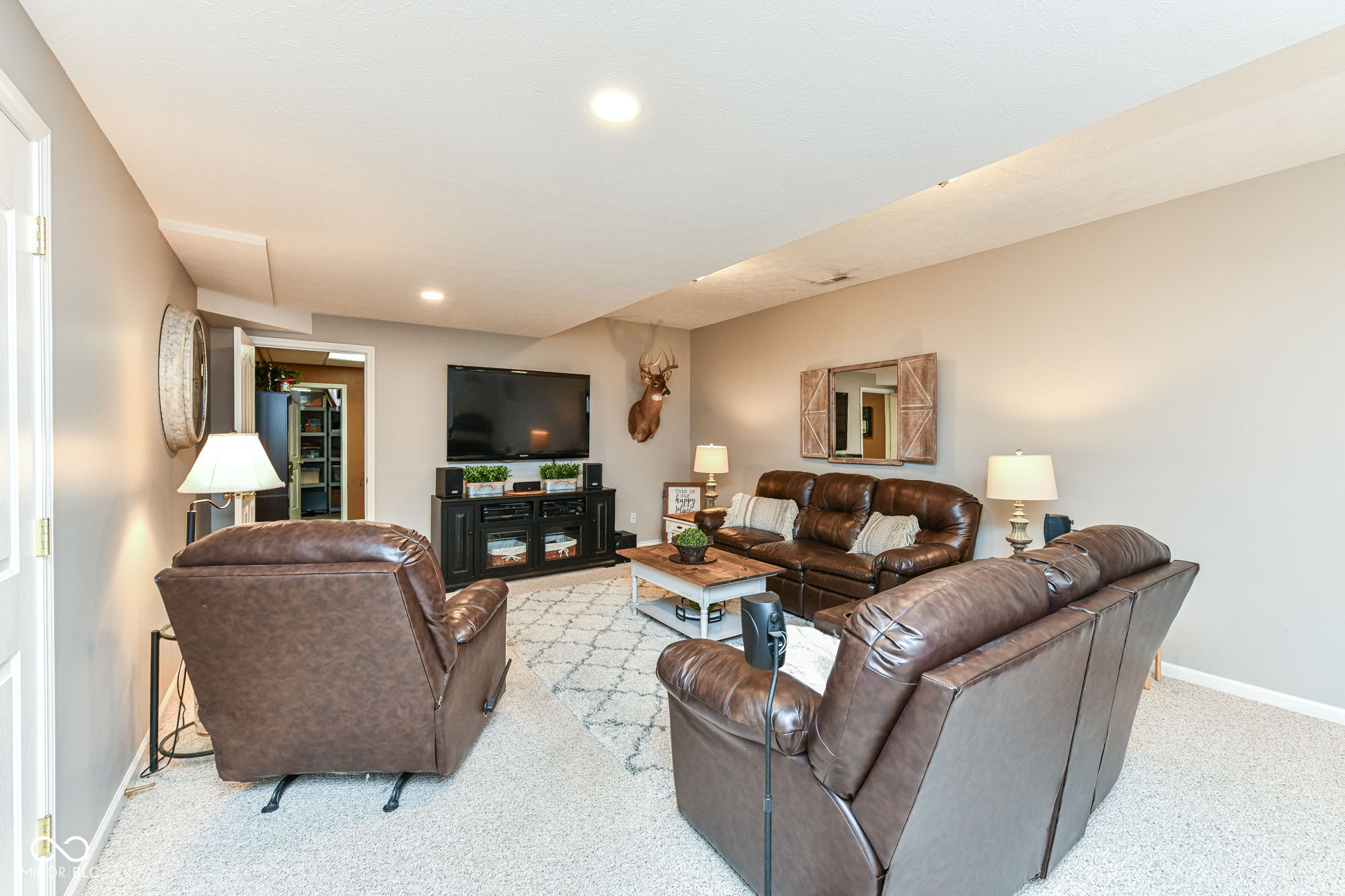 19102 Walter Grove Drive