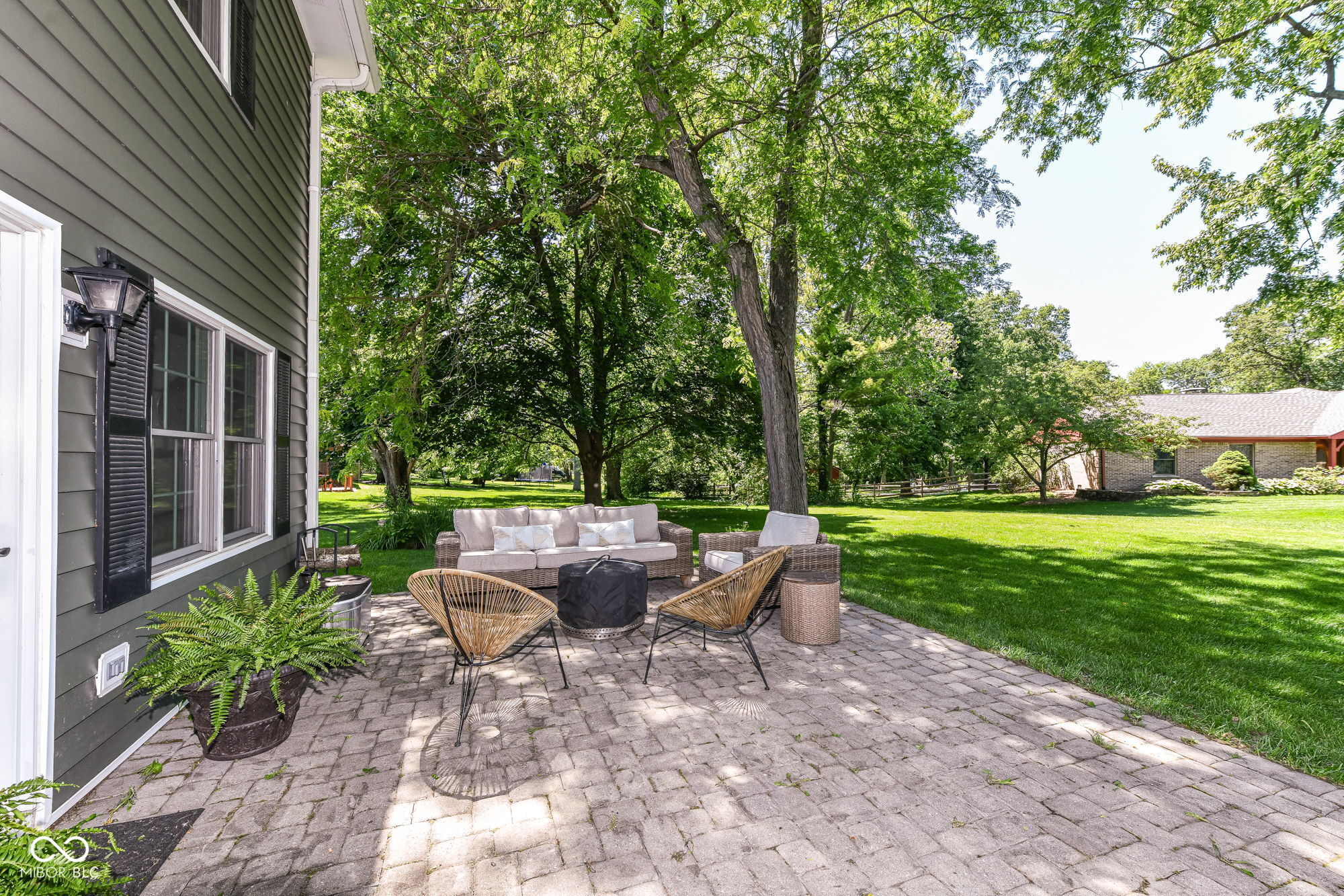 485 Meadowview Court