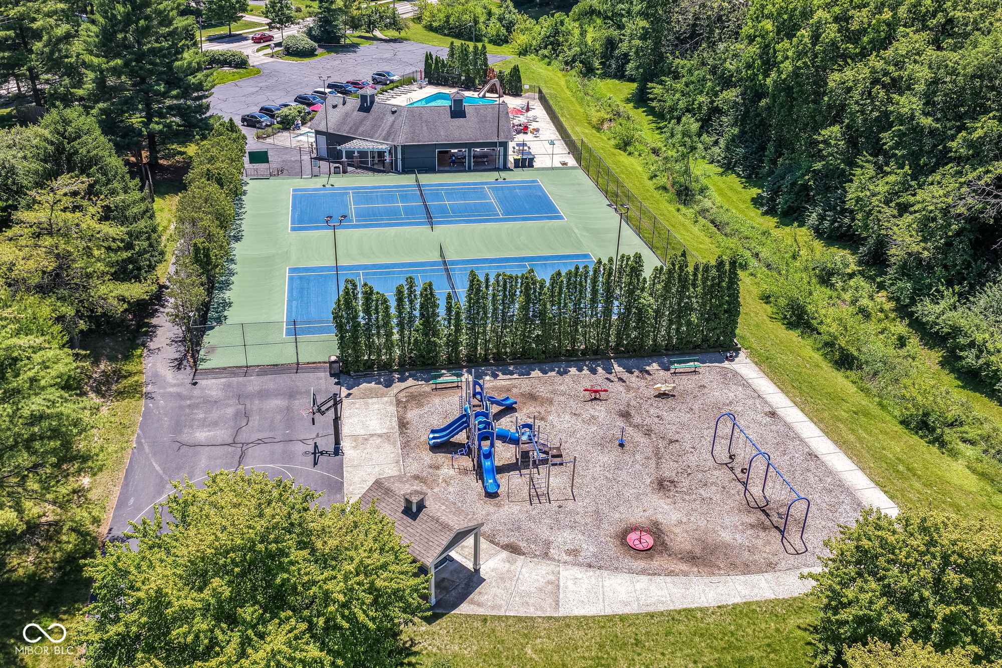 485 Meadowview Court