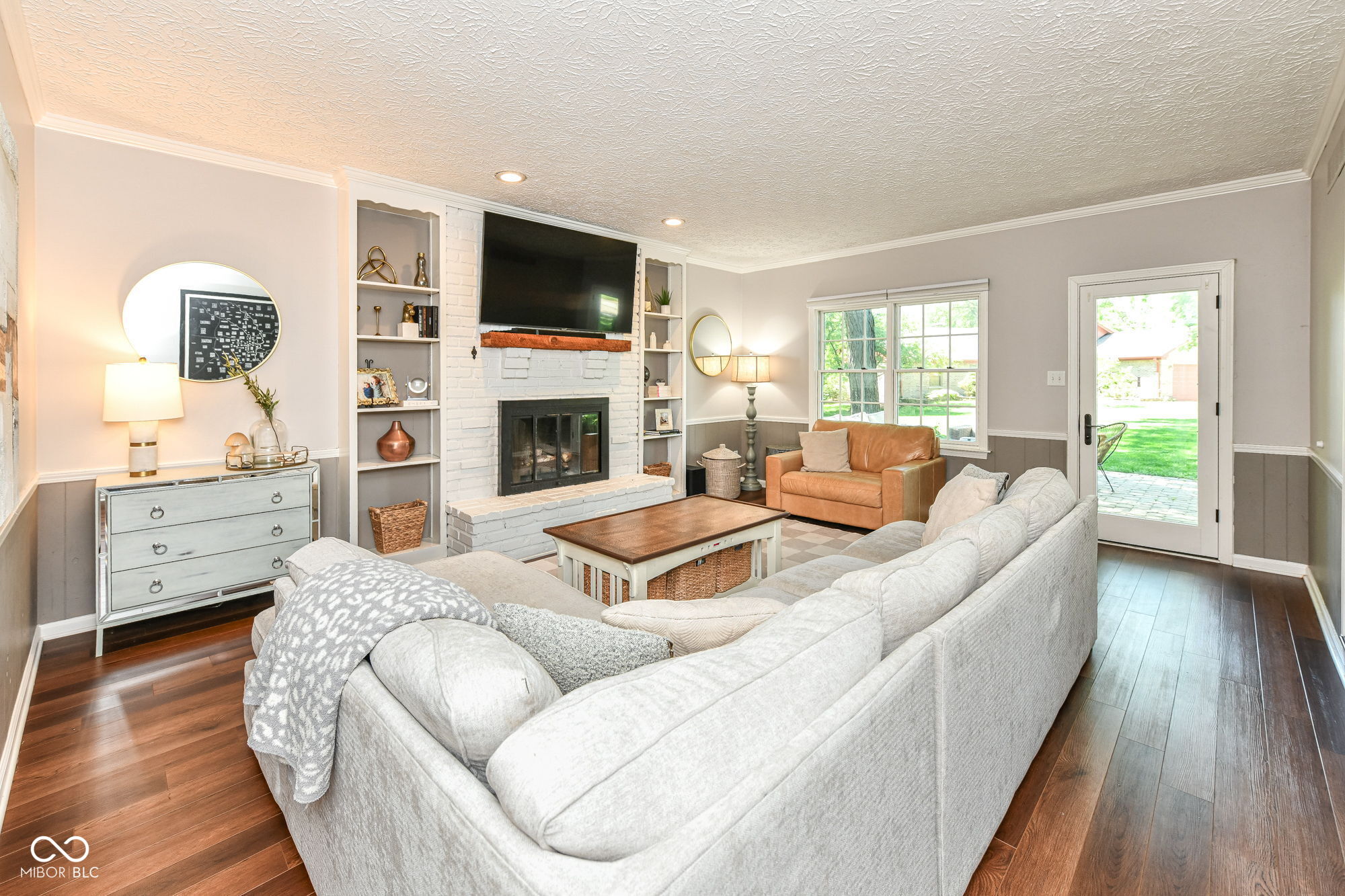 485 Meadowview Court