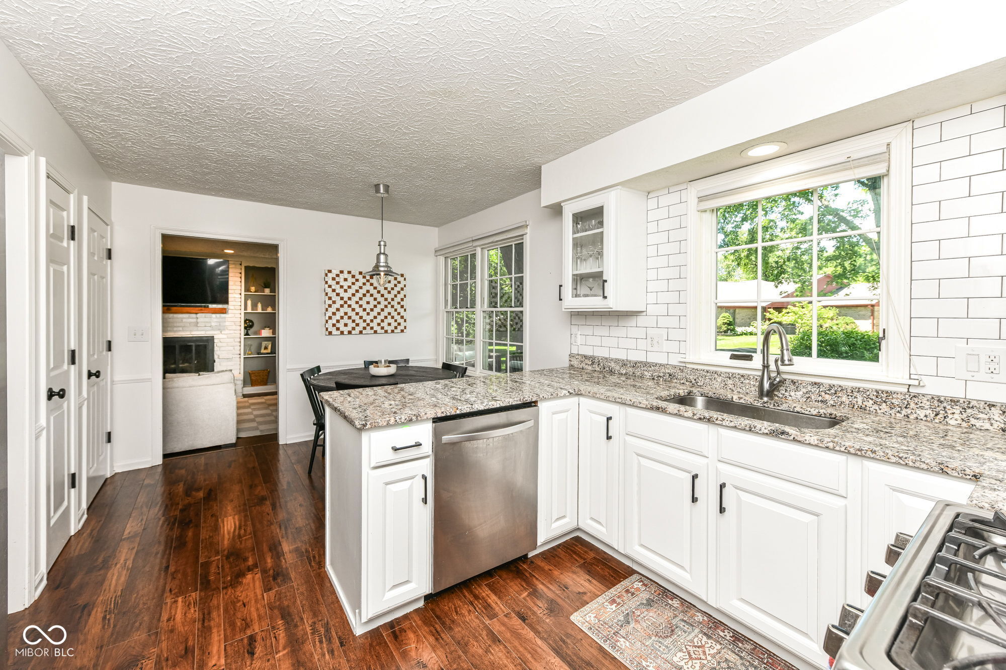 485 Meadowview Court