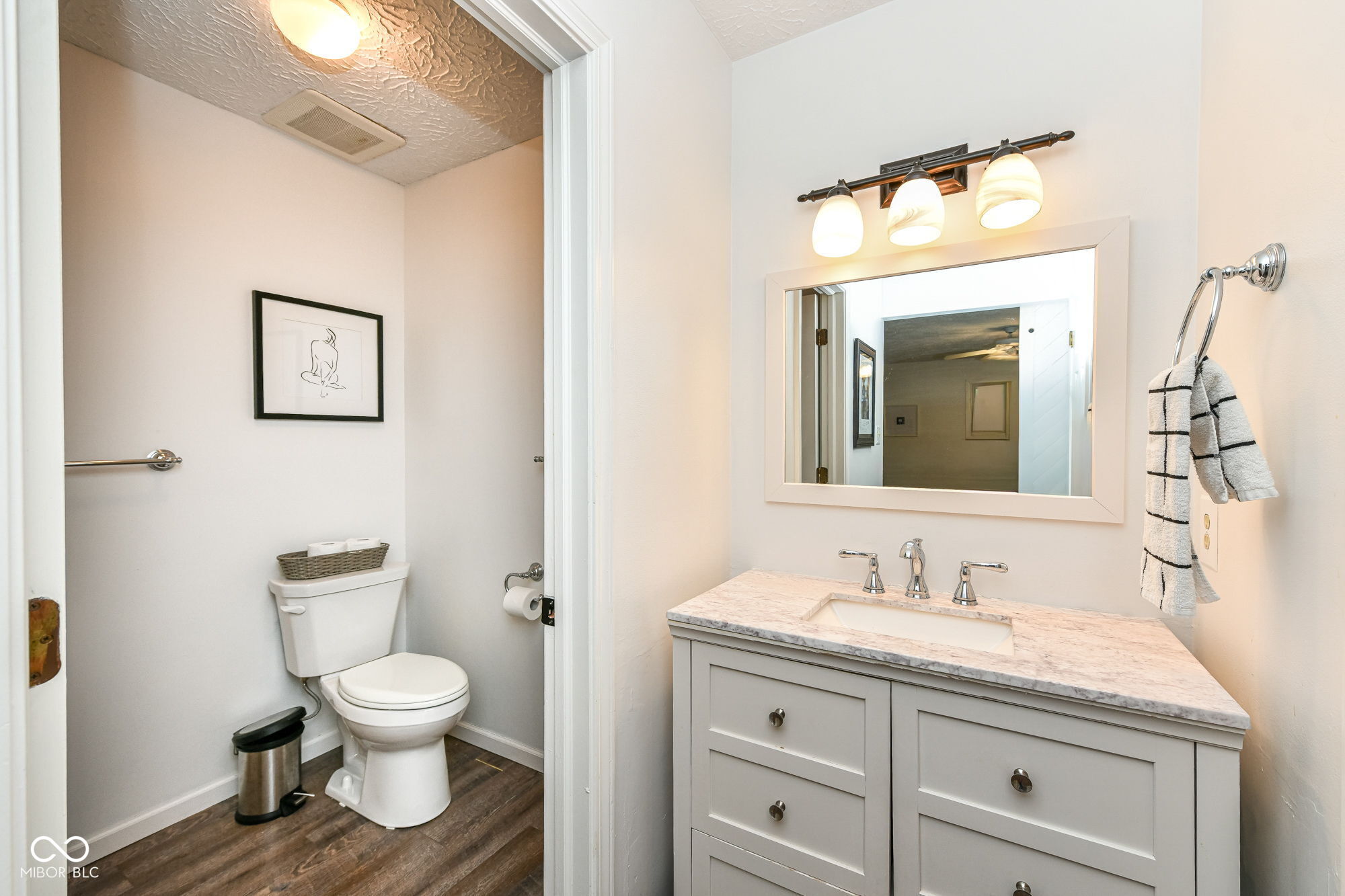 485 Meadowview Court