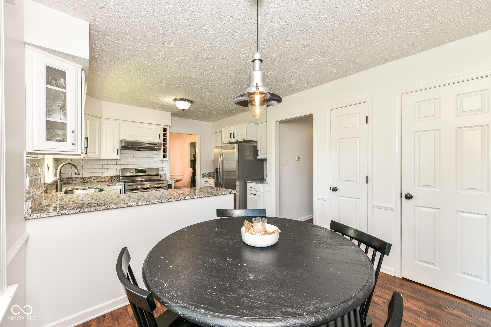 485 Meadowview Court