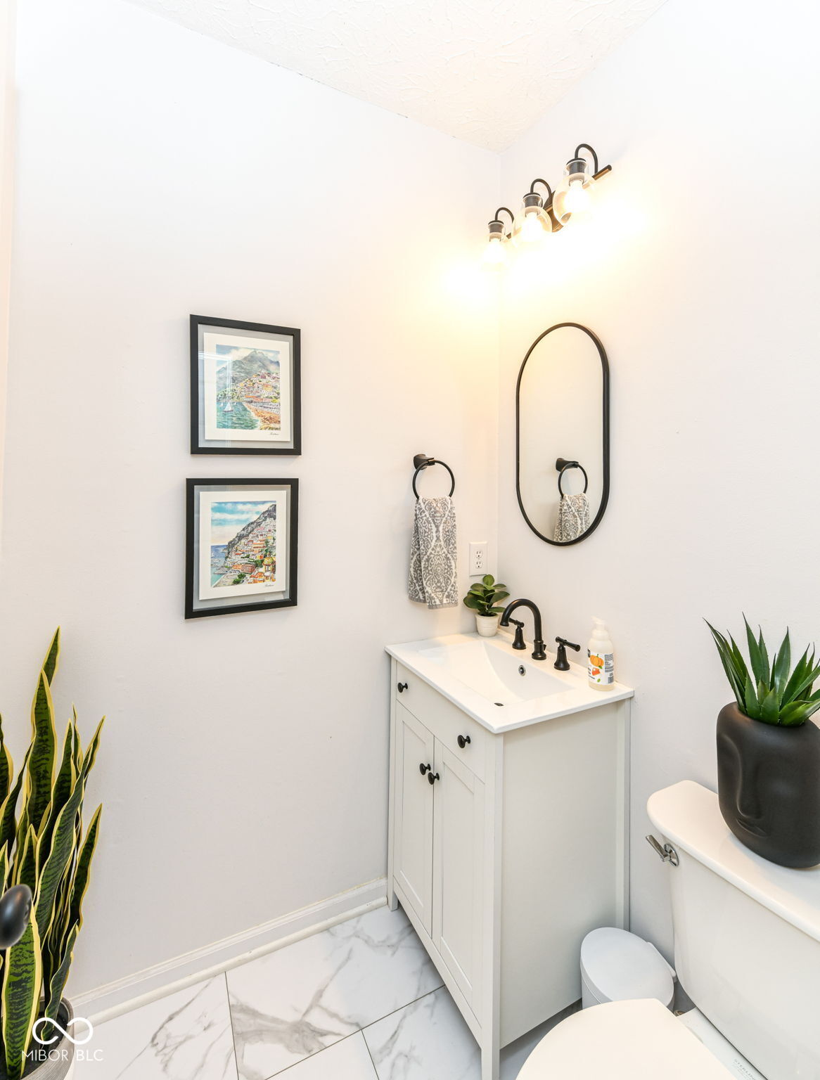 485 Meadowview Court