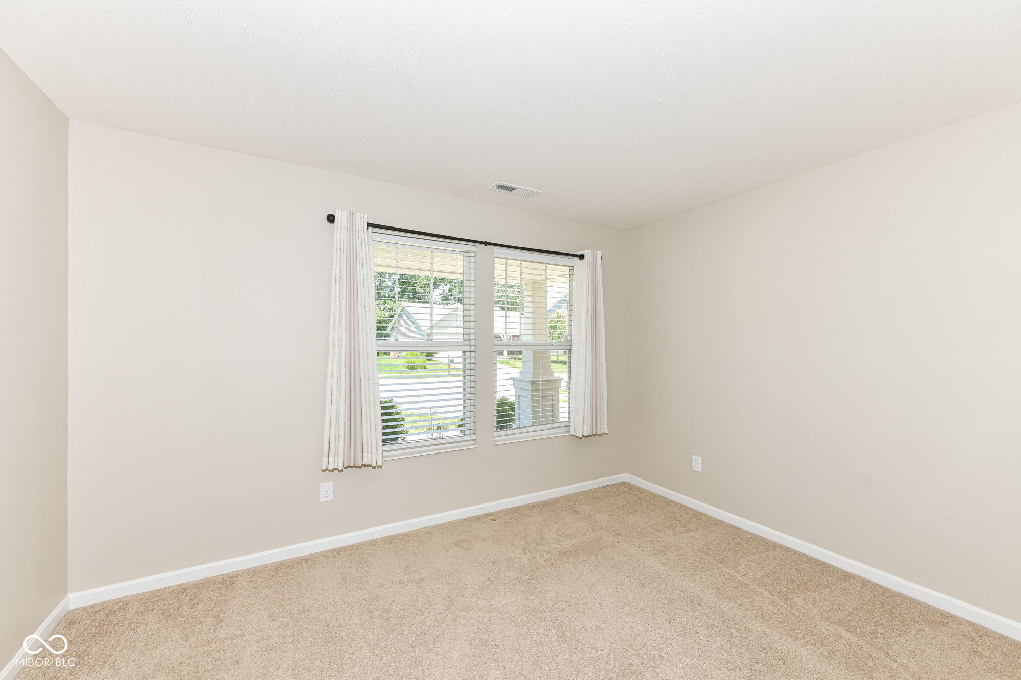 8611 Fawn Way