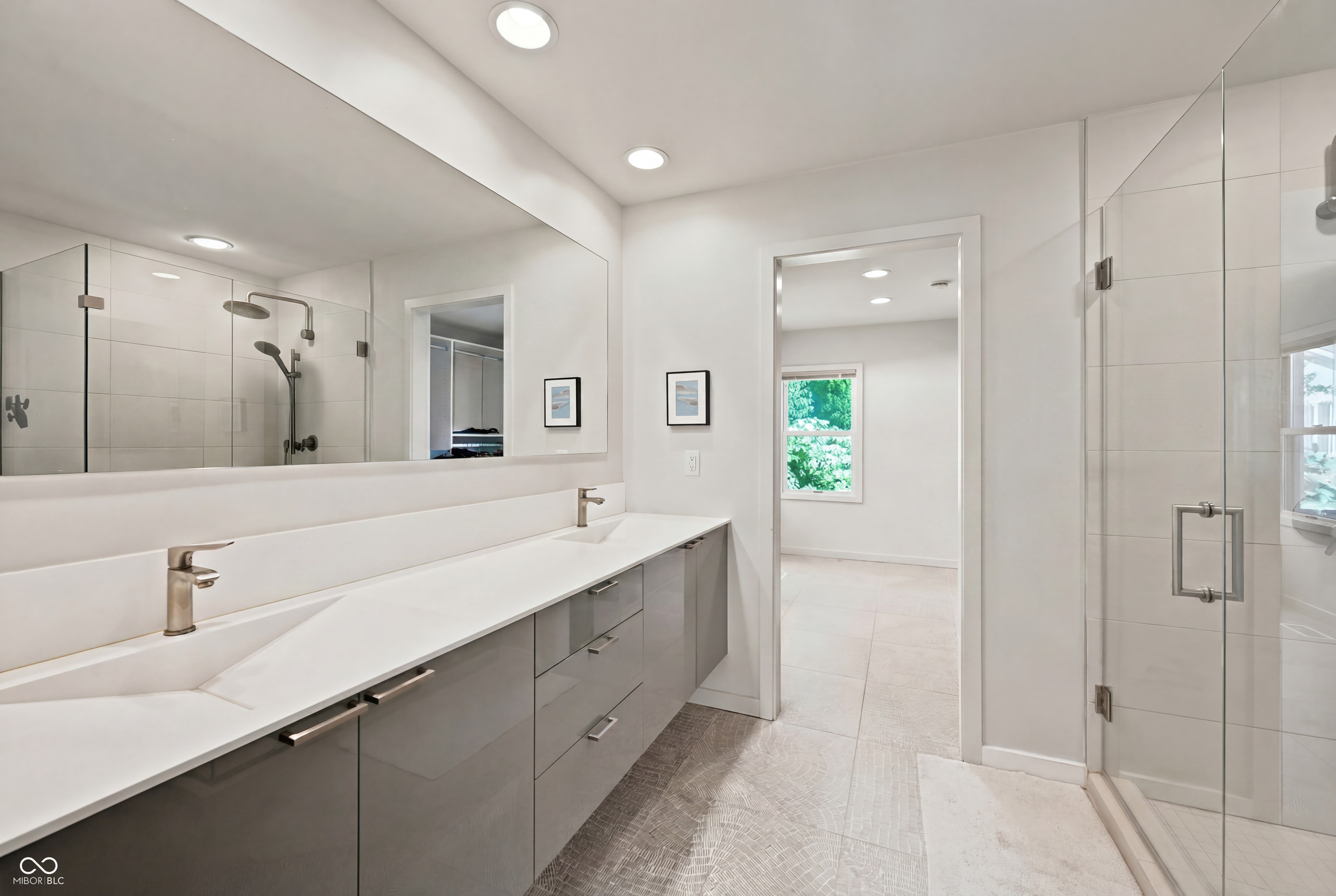 716 E 73rd Street