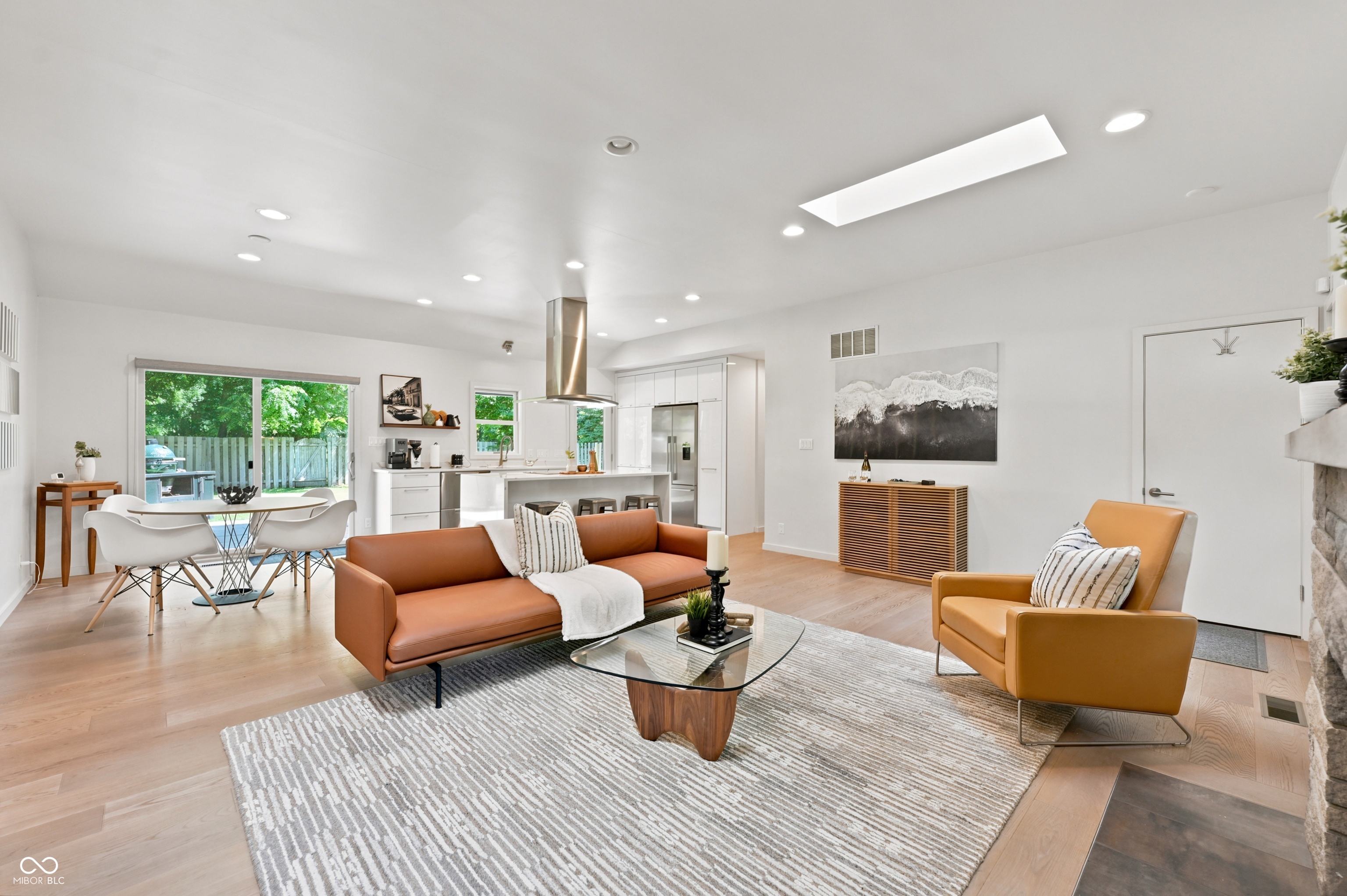 716 E 73rd Street
