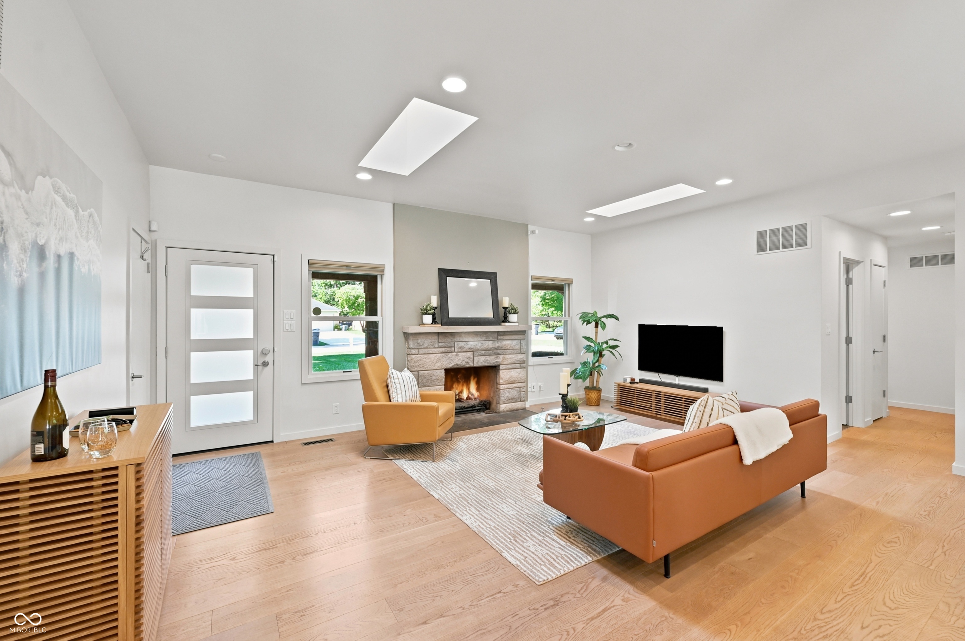 716 E 73rd Street