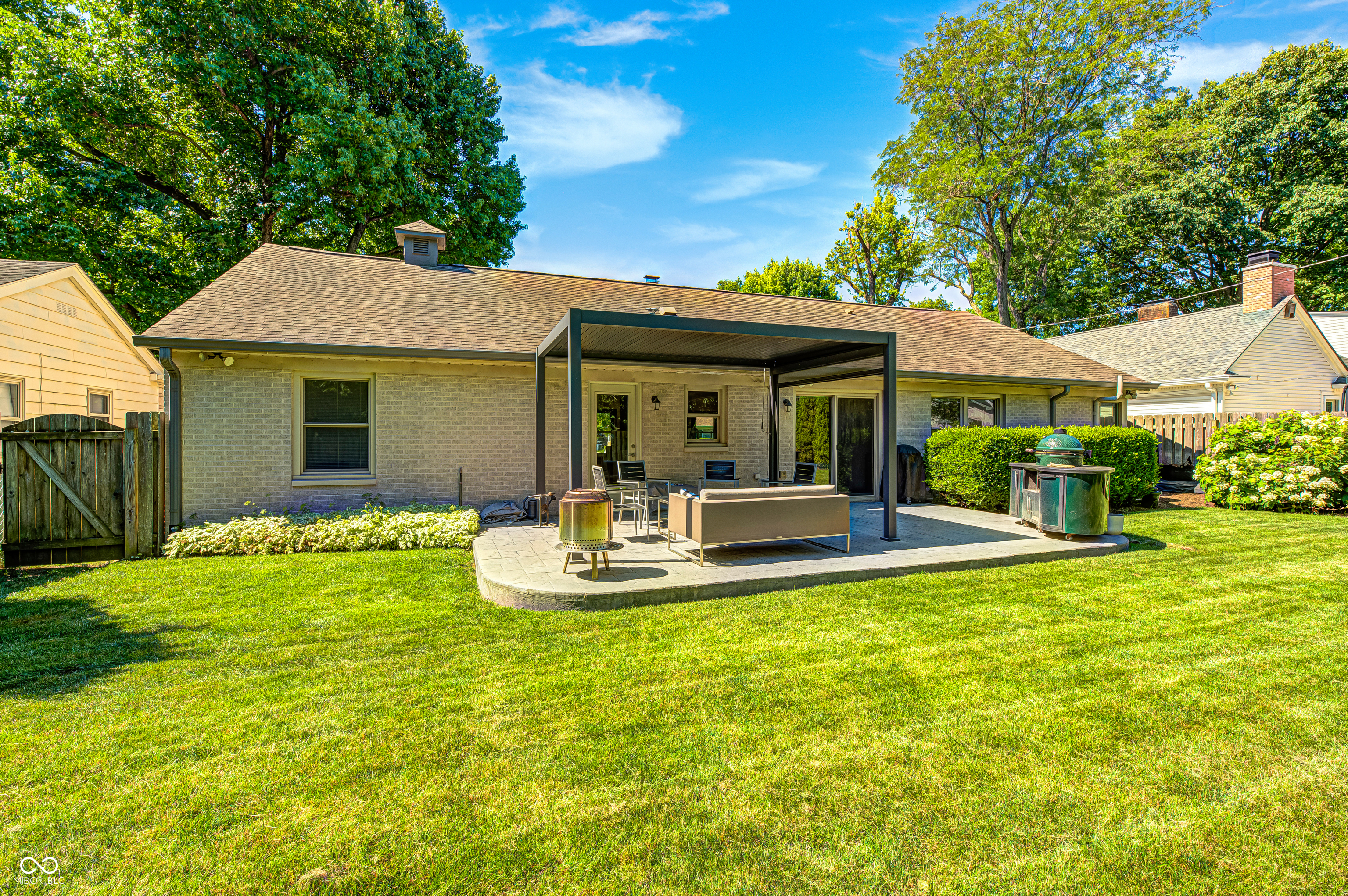 716 E 73rd Street
